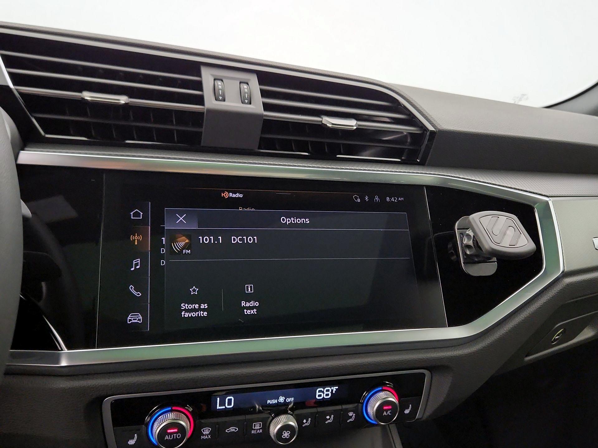 Thumbnail: 2025 Audi Q3 - 15