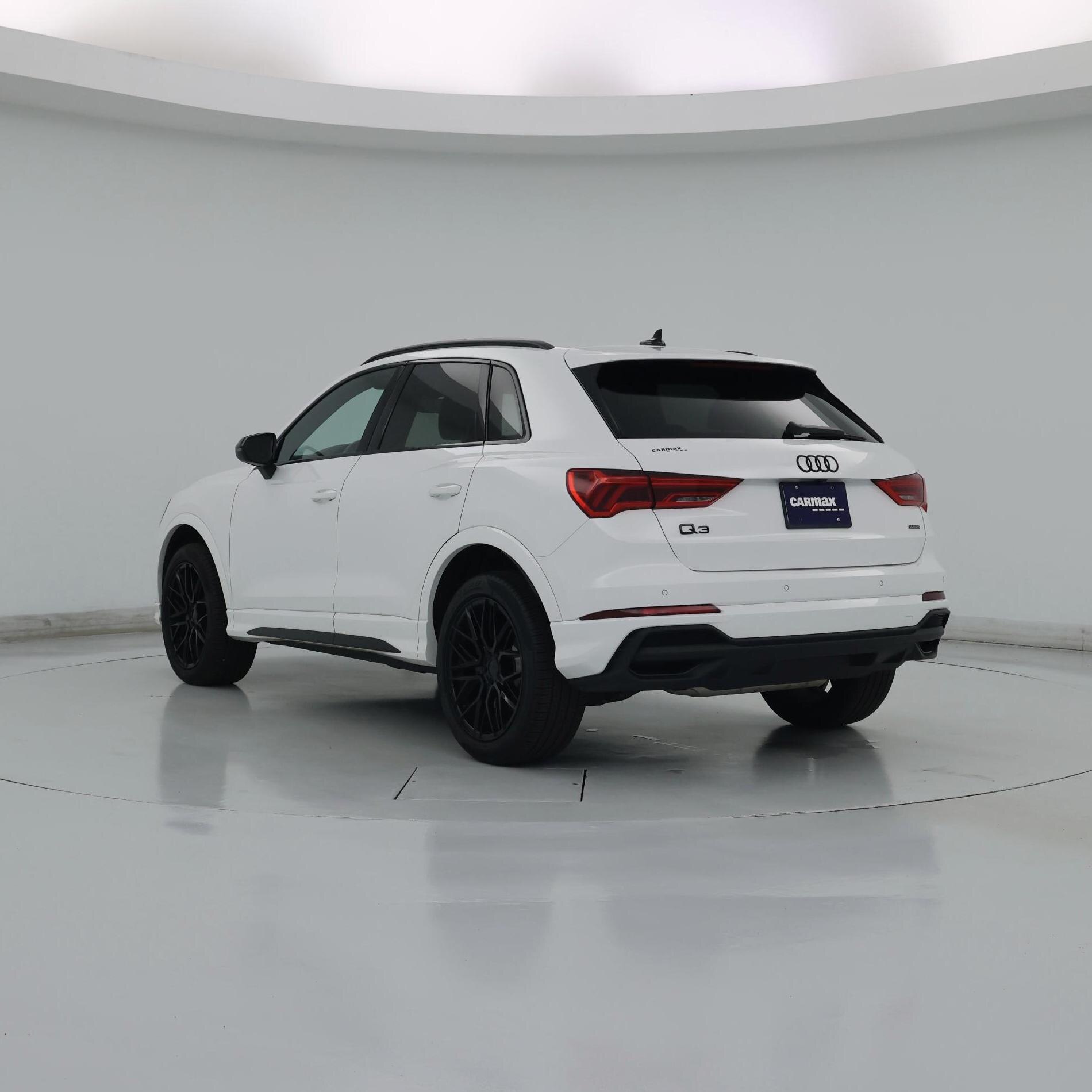Thumbnail: 2025 Audi Q3 - 2