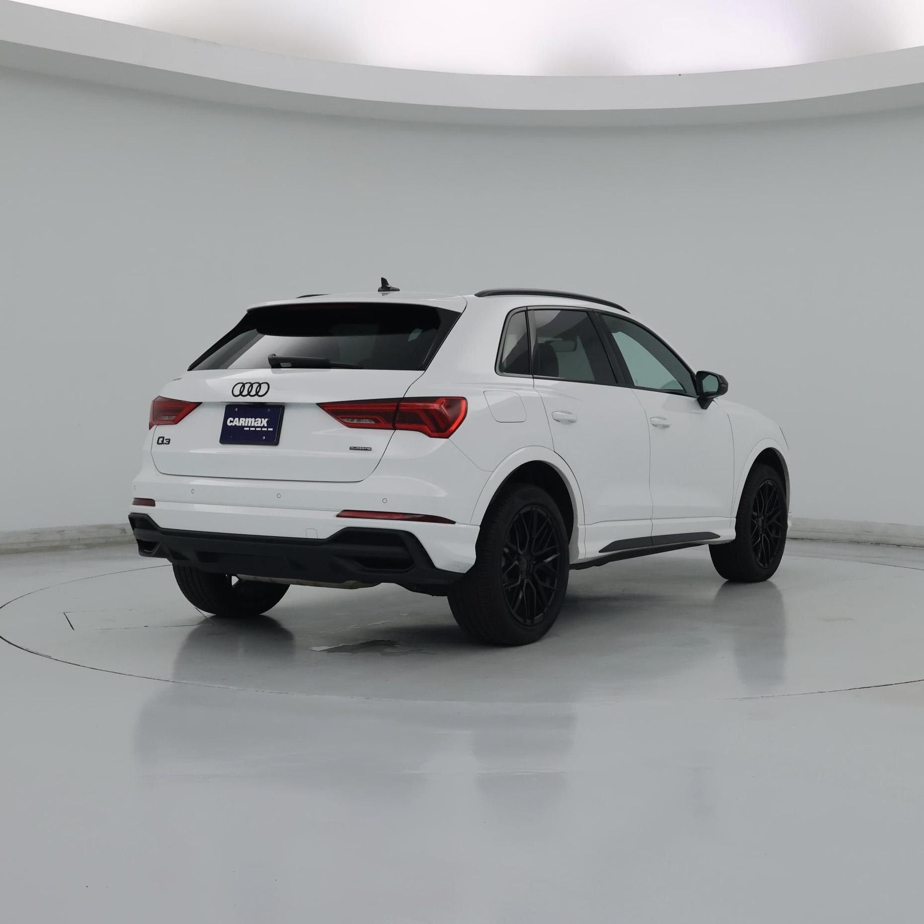 Thumbnail: 2025 Audi Q3 - 8