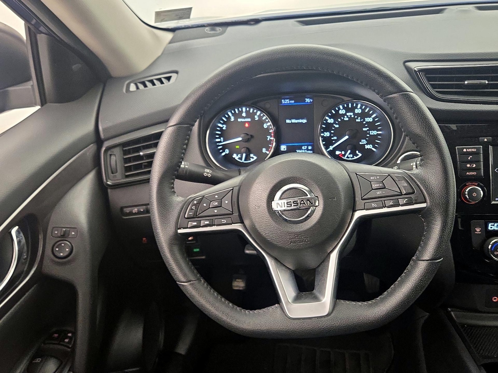 2019 Nissan Rogue SV - Photo 11