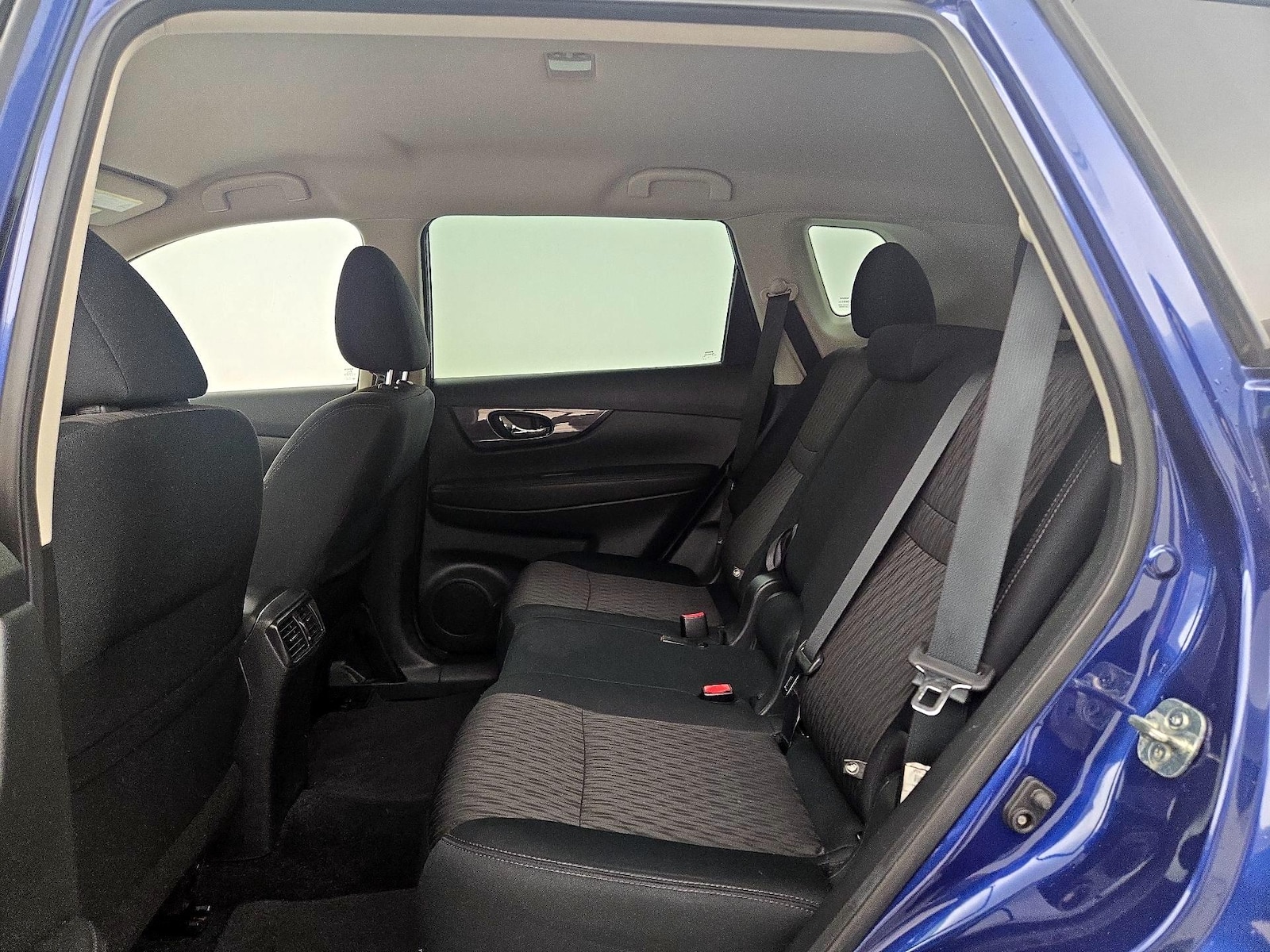 2019 Nissan Rogue SV - Photo 20