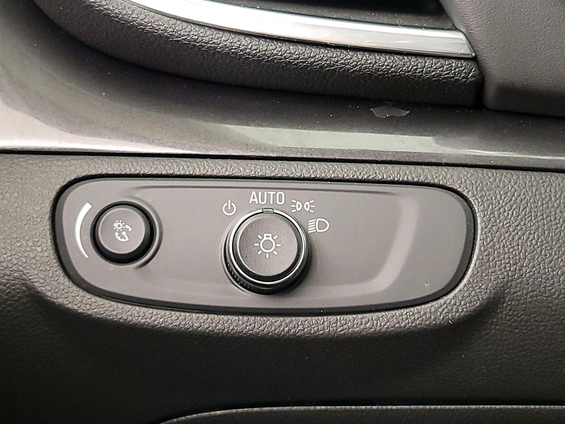 Thumbnail: 2022 Buick Encore - 13