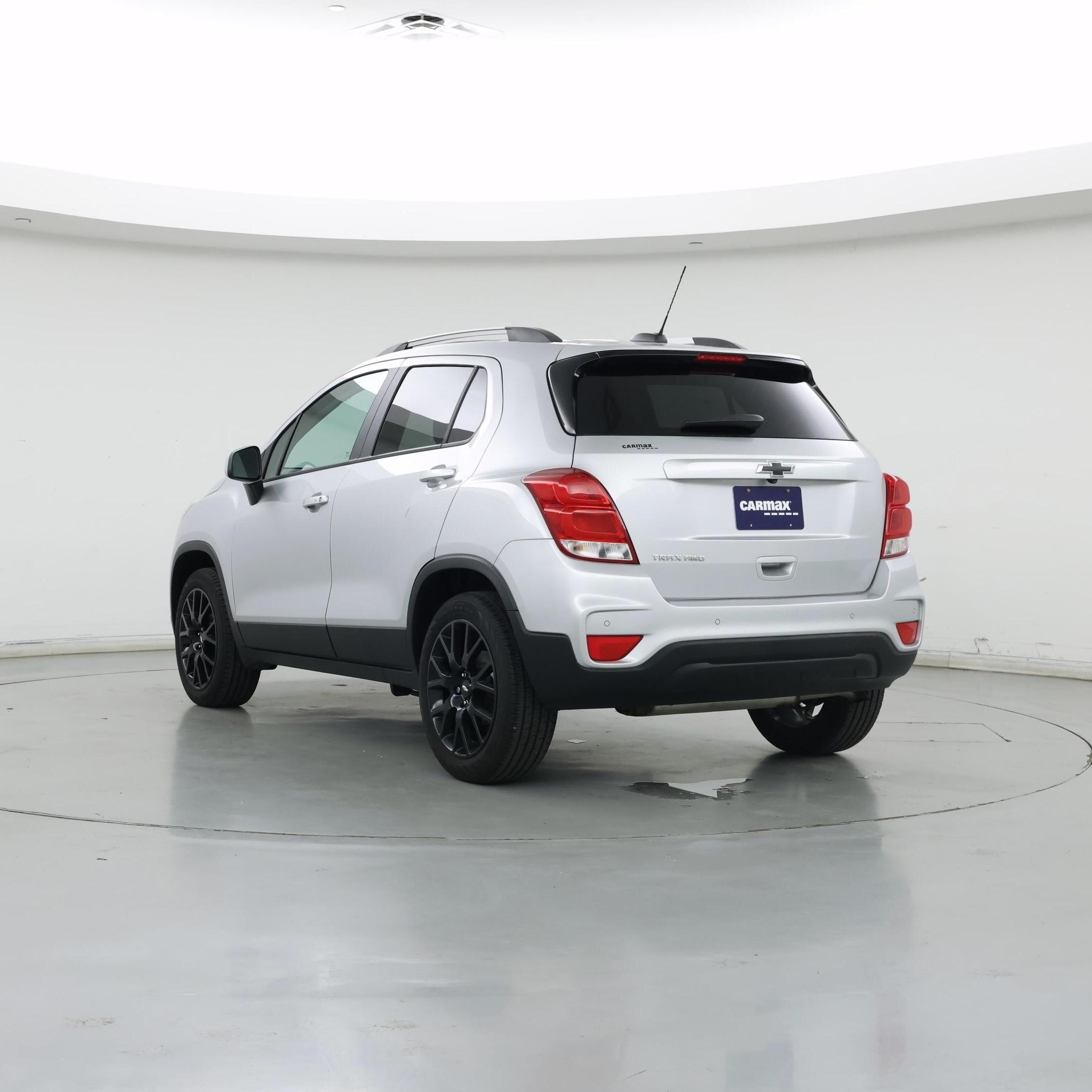 Thumbnail: 2022 Chevrolet Trax - 2