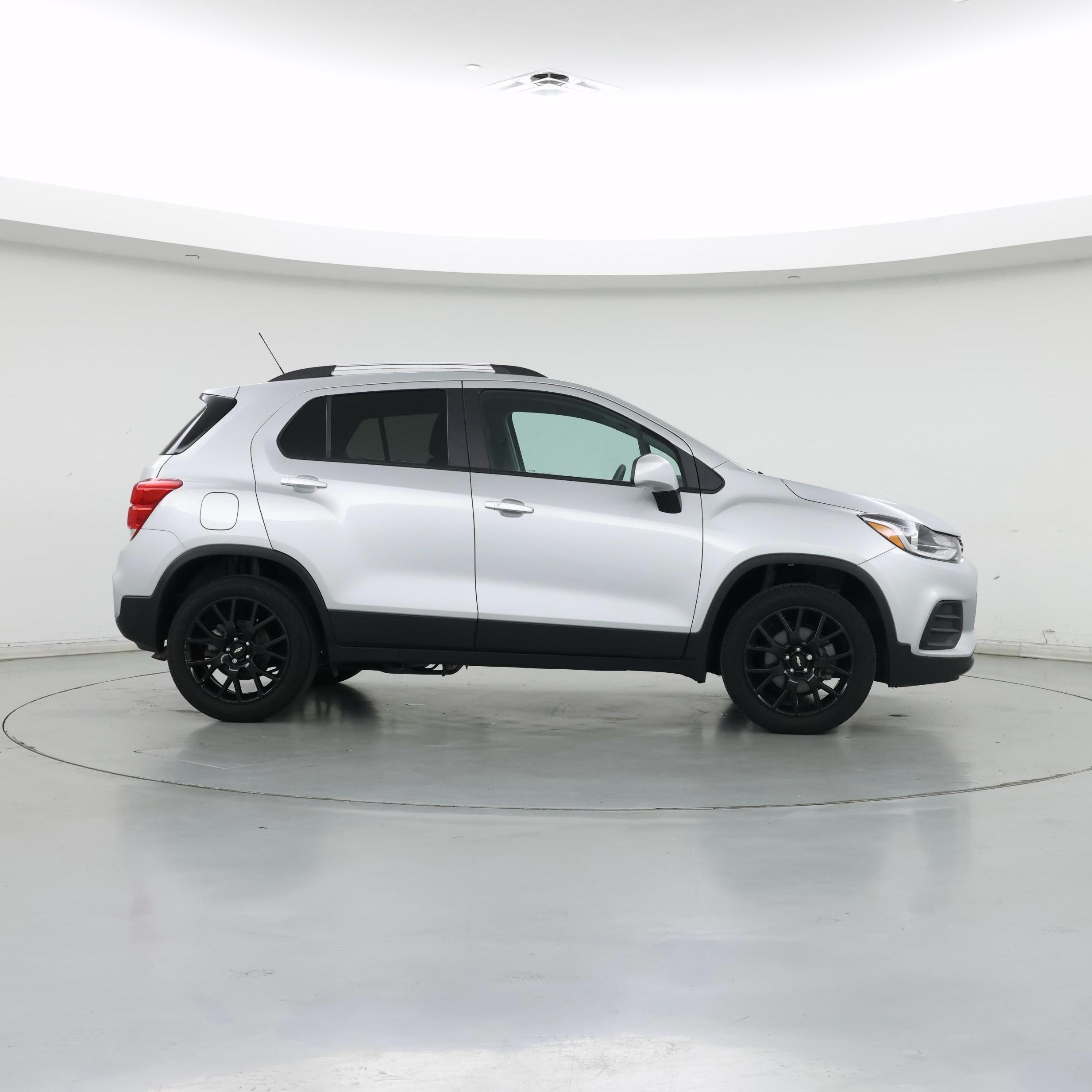 Thumbnail: 2022 Chevrolet Trax - 7