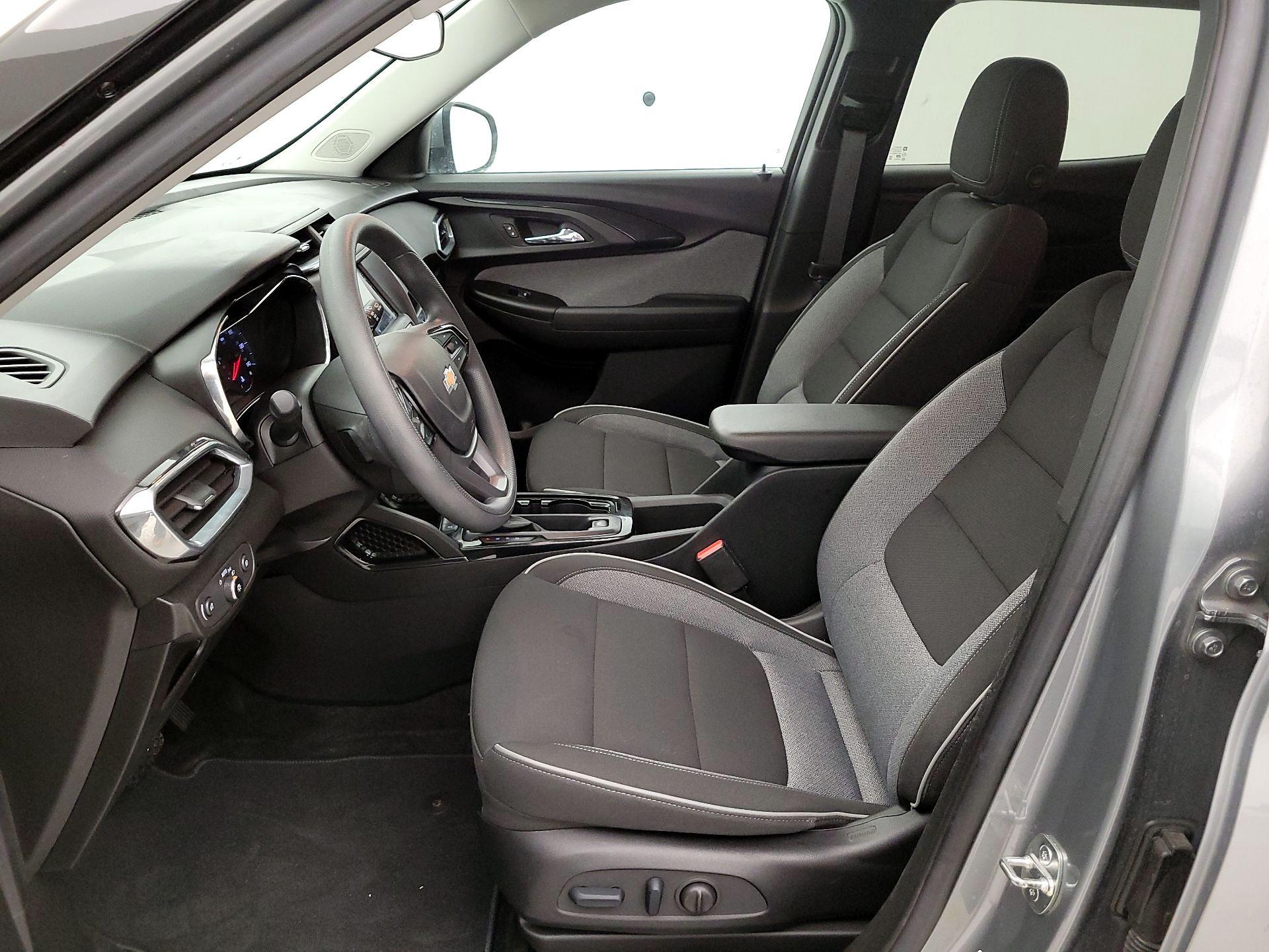 Thumbnail: 2023 Chevrolet TrailBlazer - 11