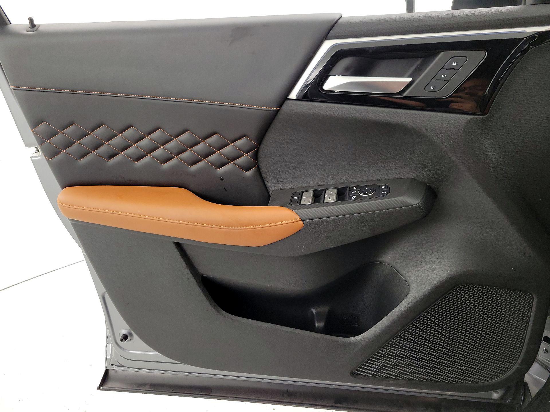 Thumbnail: 2022 Mitsubishi Outlander - 12