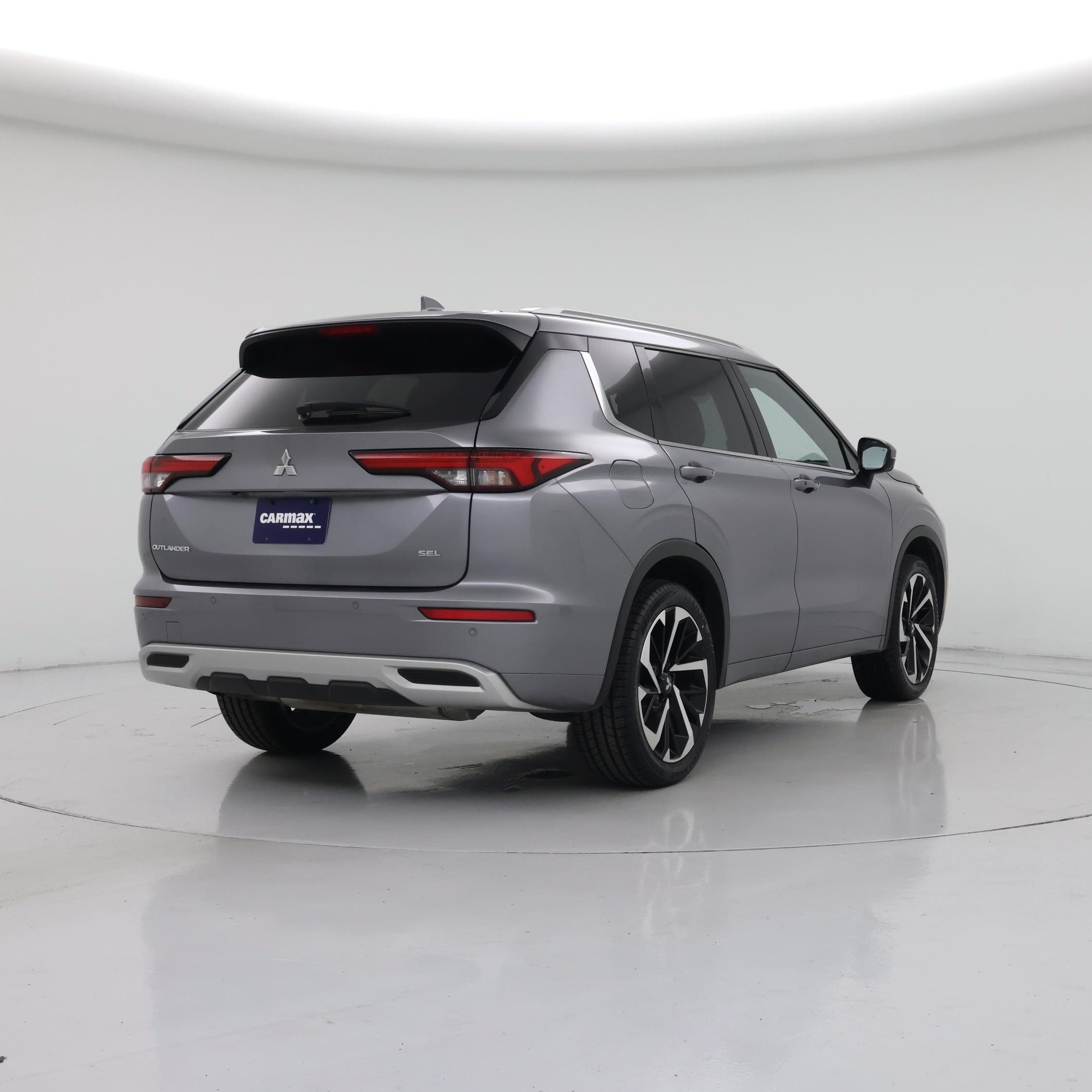 Thumbnail: 2022 Mitsubishi Outlander - 8