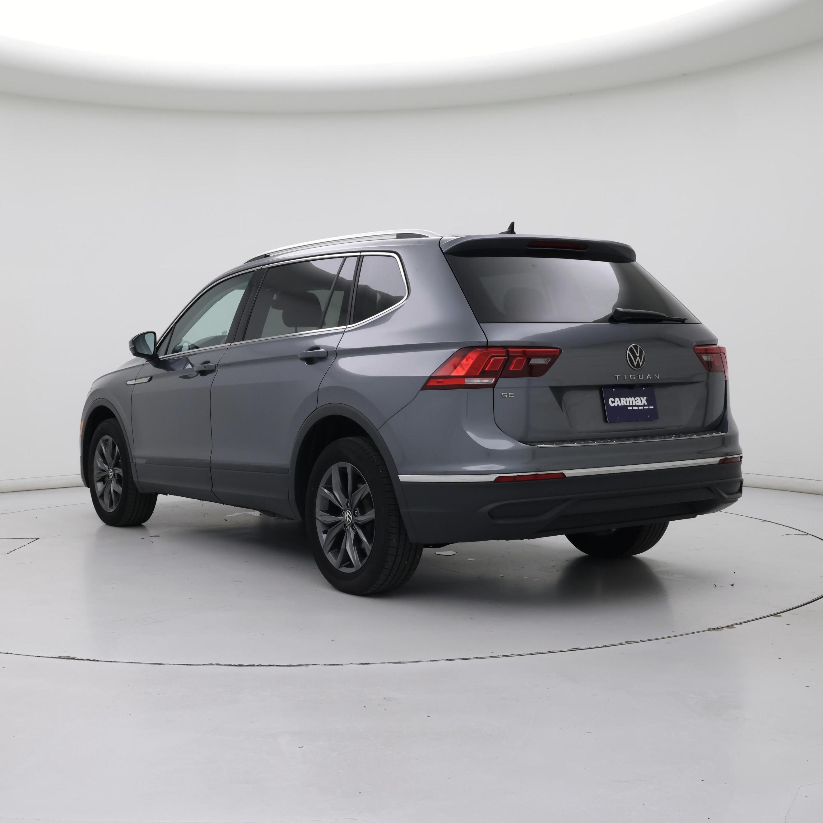 Thumbnail: 2022 Volkswagen Tiguan - 2