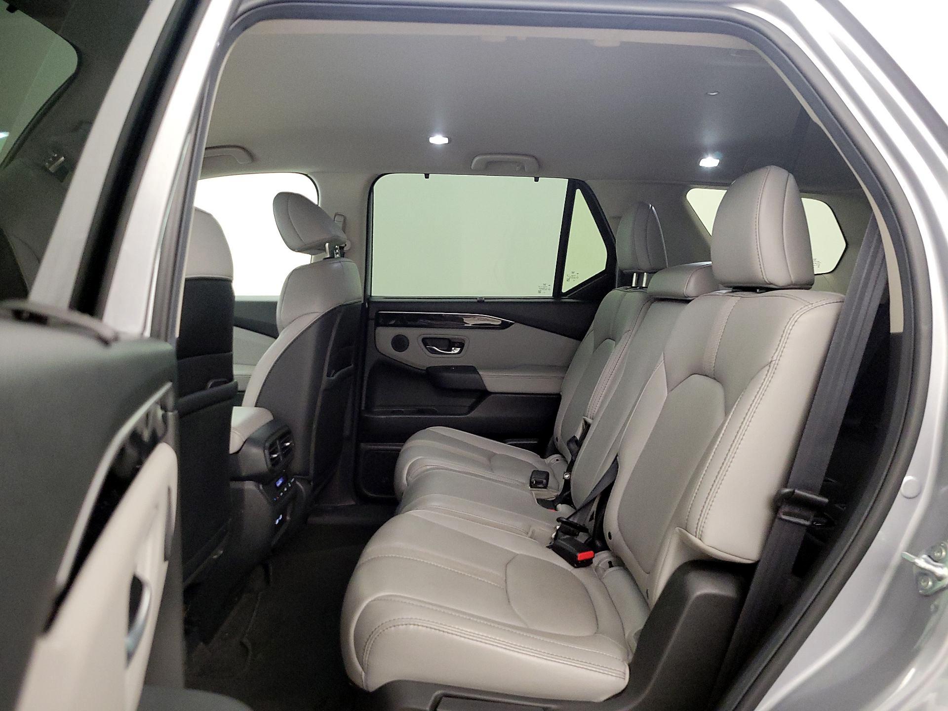 Thumbnail: 2023 Honda Pilot - 19