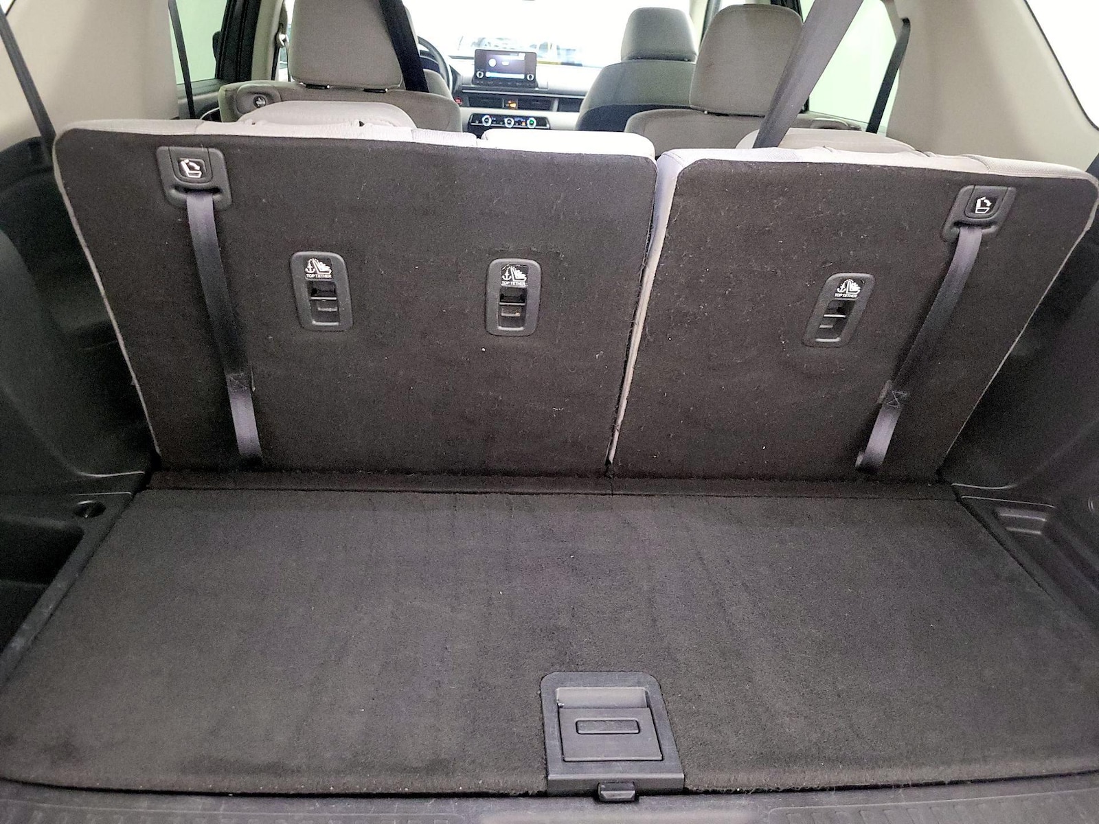 2023 Honda Pilot LX - Photo 21