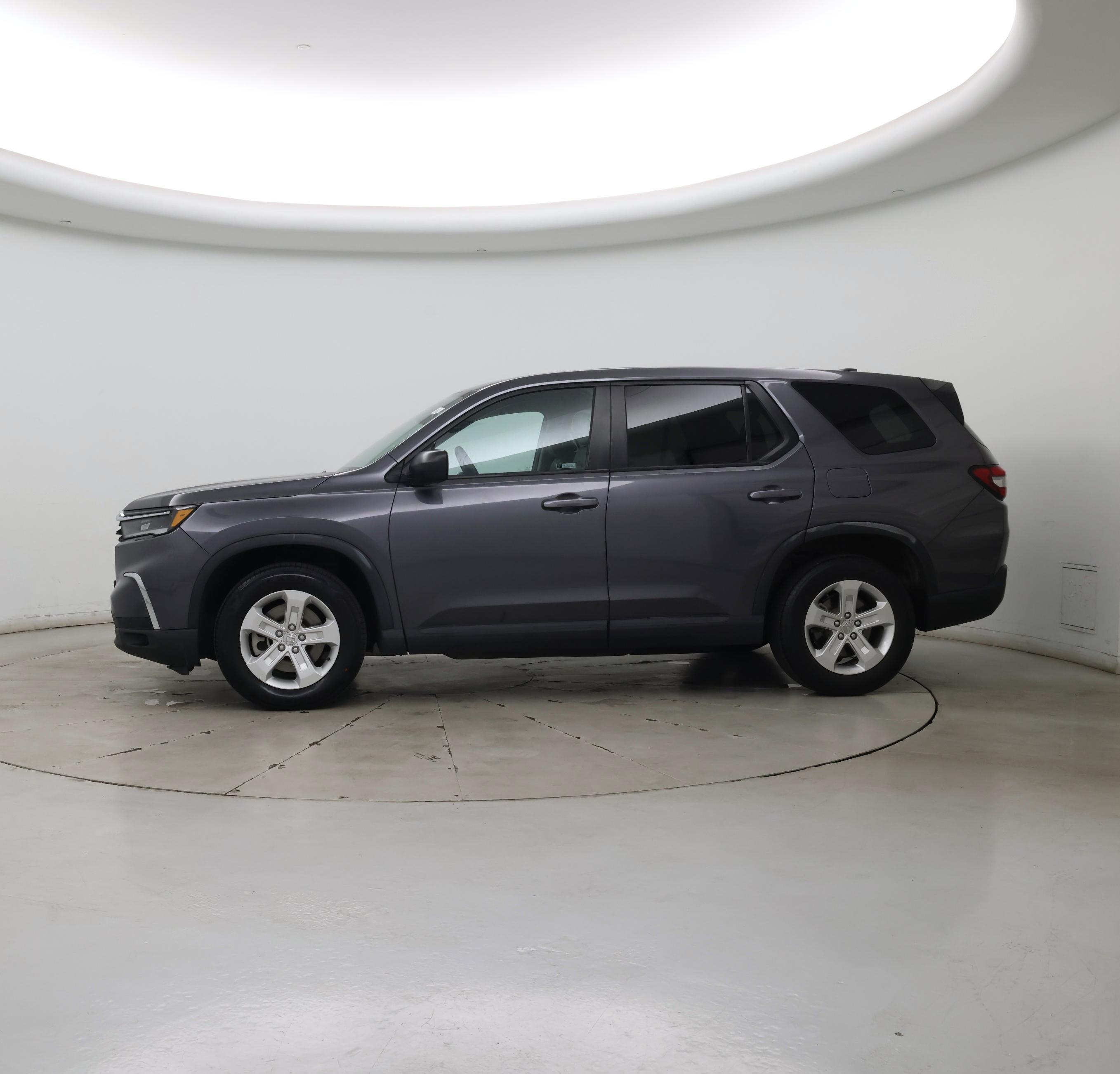 Thumbnail: 2023 Honda Pilot - 3