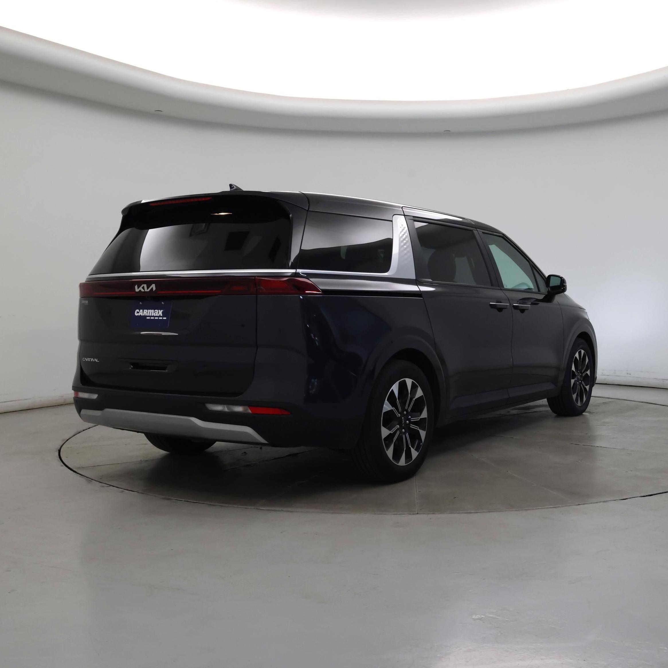Thumbnail: 2024 Kia Carnival - 8