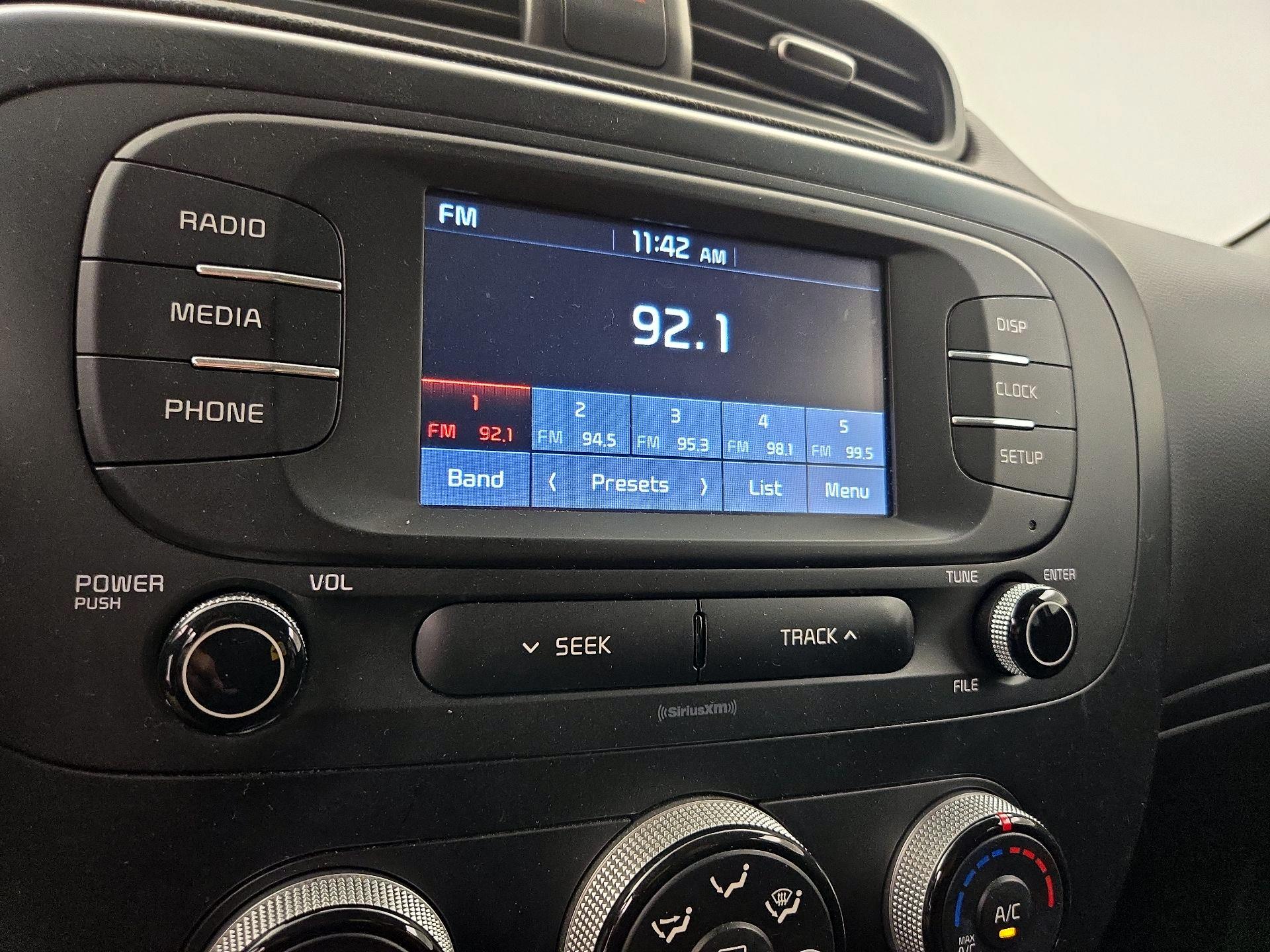 Thumbnail: 2019 Kia Soul - 15