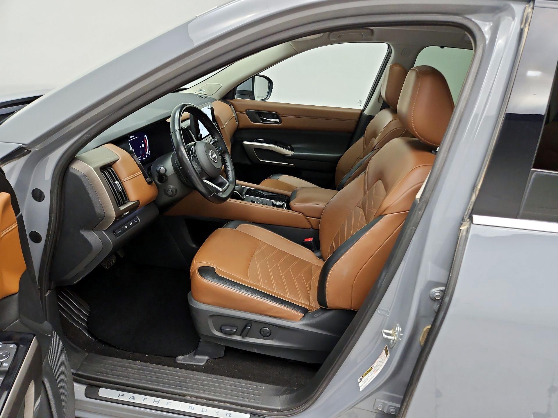Thumbnail: 2023 Nissan Pathfinder - 11