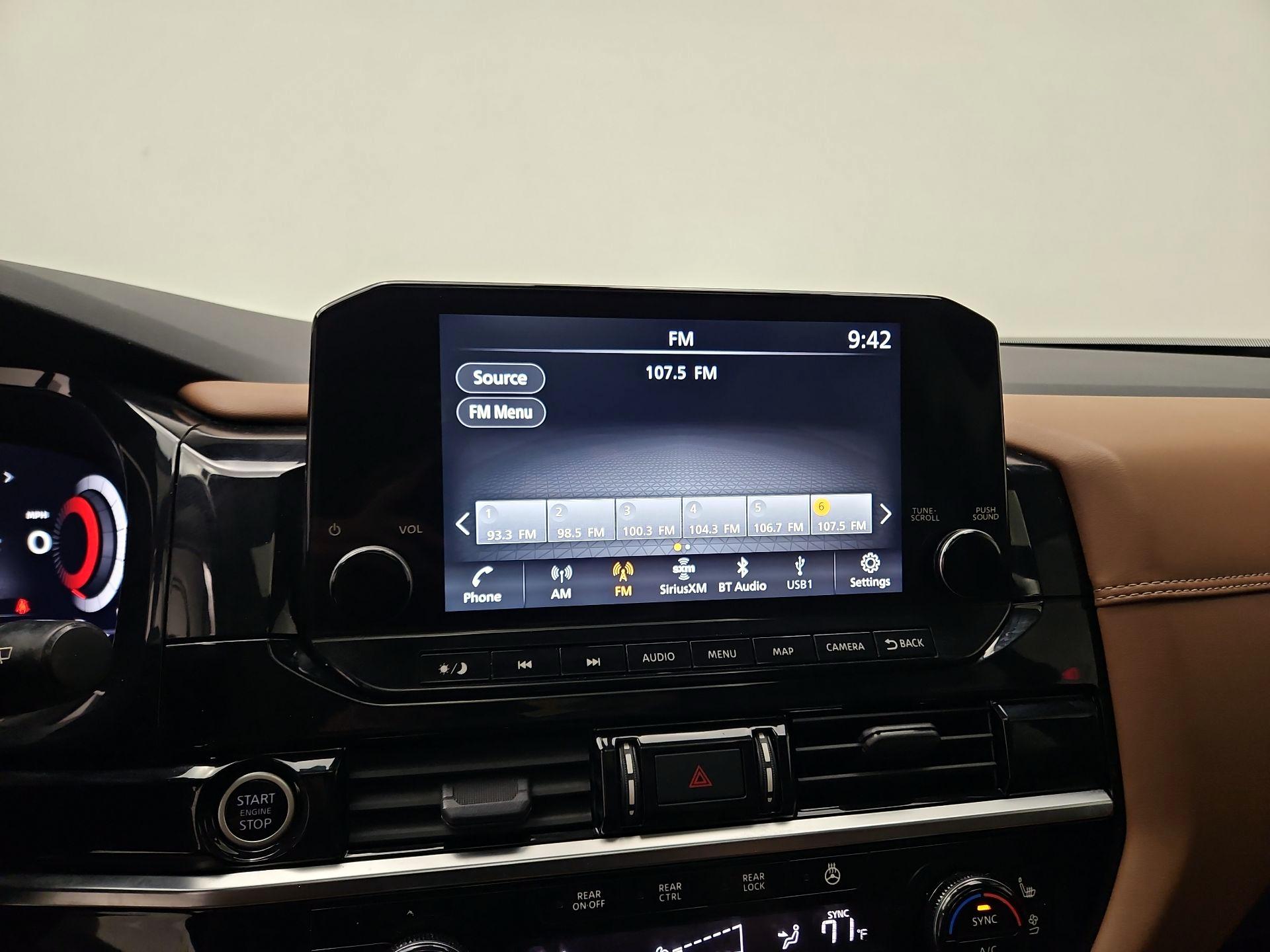 Thumbnail: 2023 Nissan Pathfinder - 16