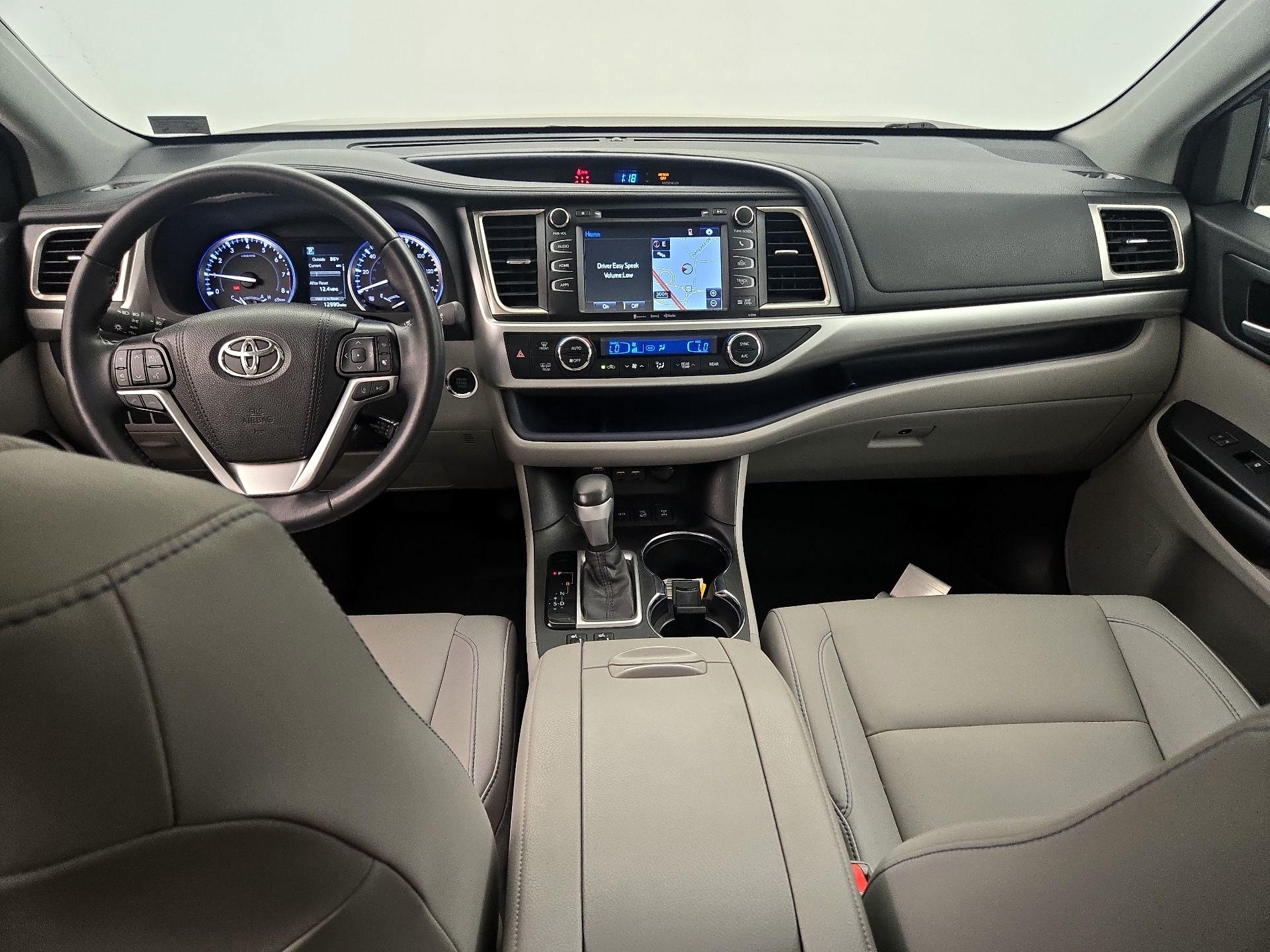 Thumbnail: 2019 Toyota Highlander - 9