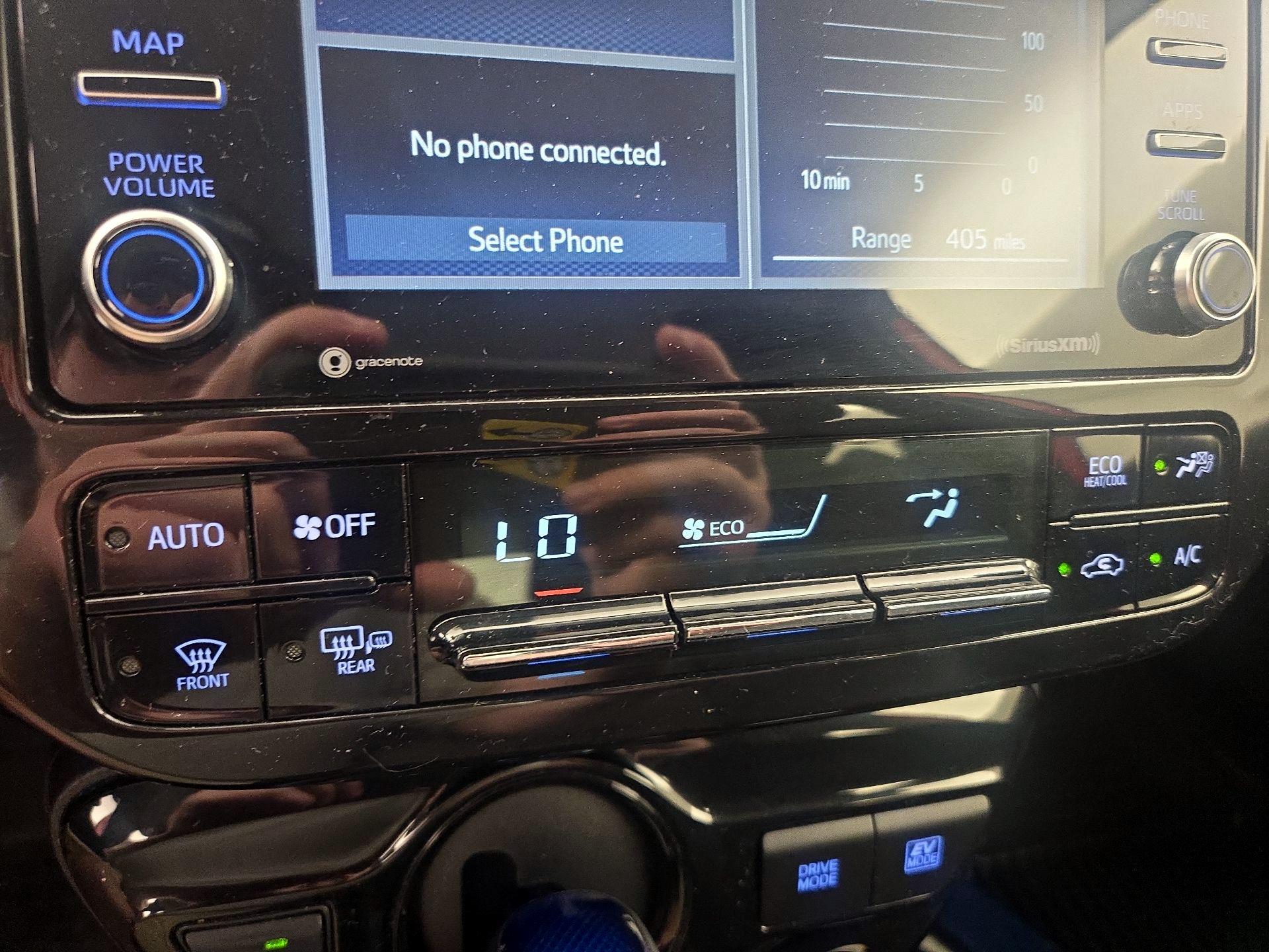 Thumbnail: 2022 Toyota Prius - 16