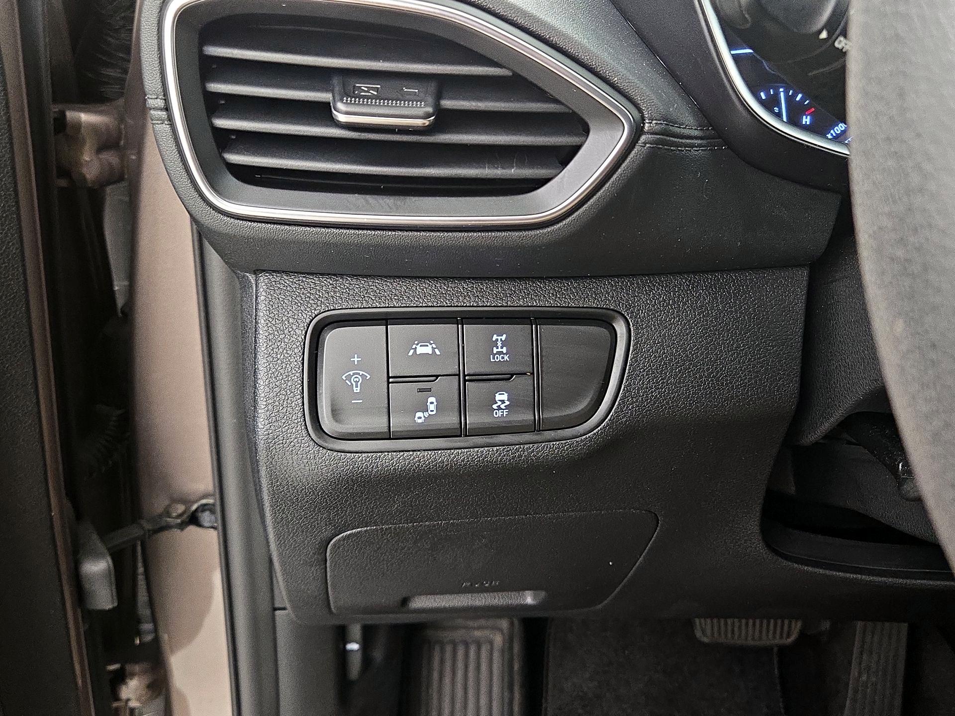 Thumbnail: 2019 Hyundai Santa Fe - 13