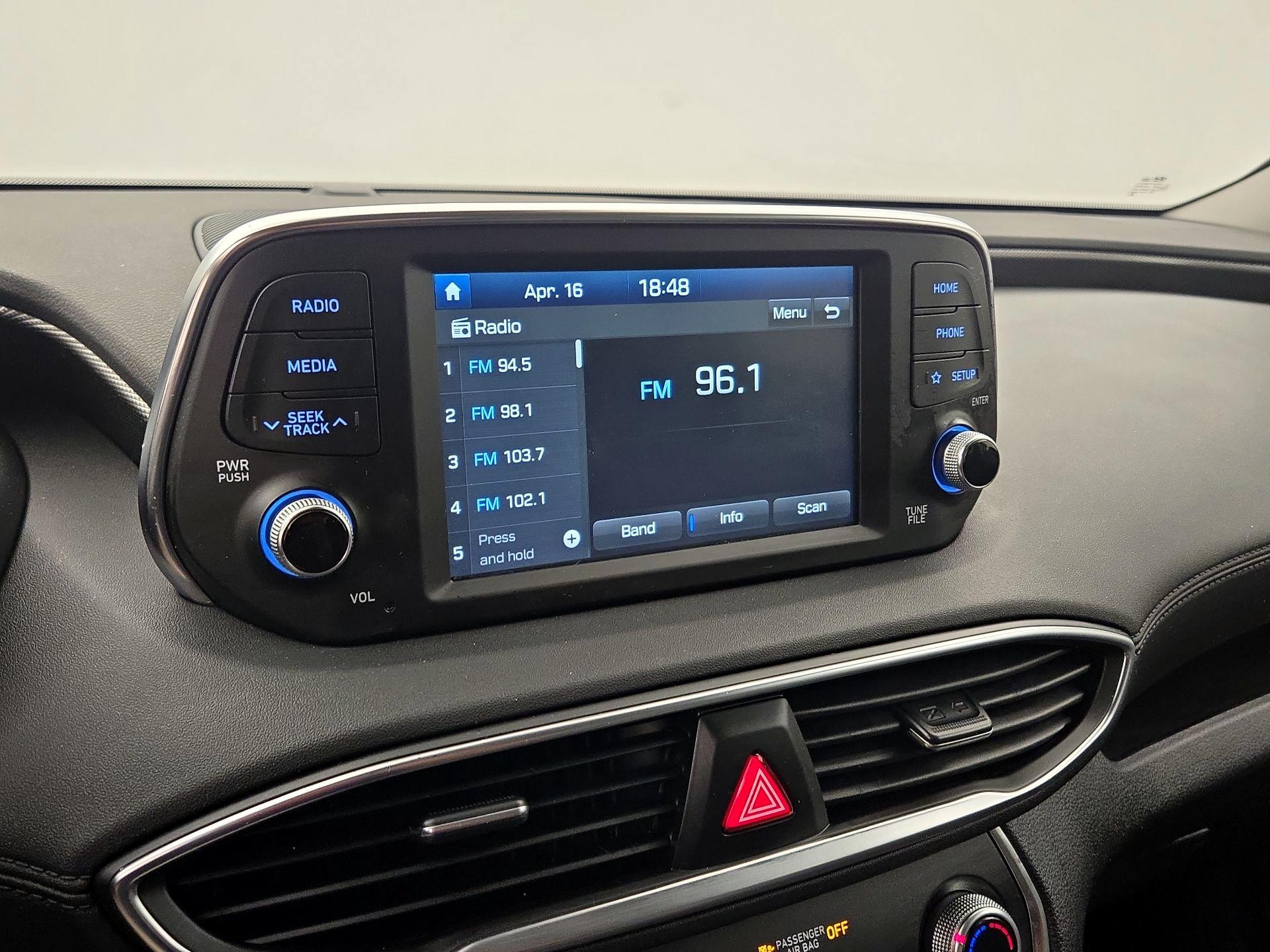 Thumbnail: 2019 Hyundai Santa Fe - 15