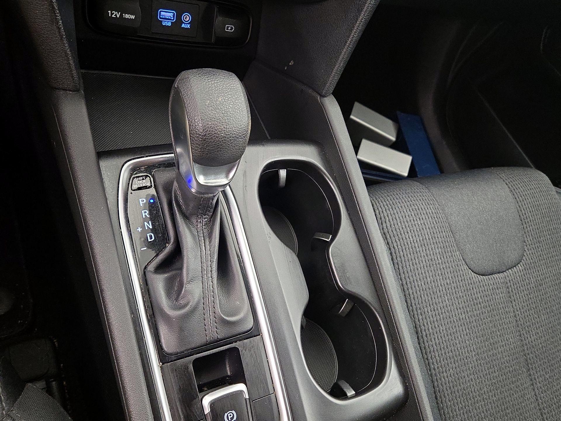 Thumbnail: 2019 Hyundai Santa Fe - 17