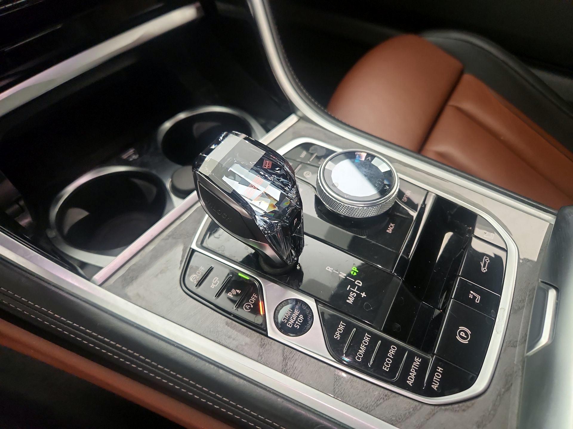 Thumbnail: 2020 BMW 8 Series - 15