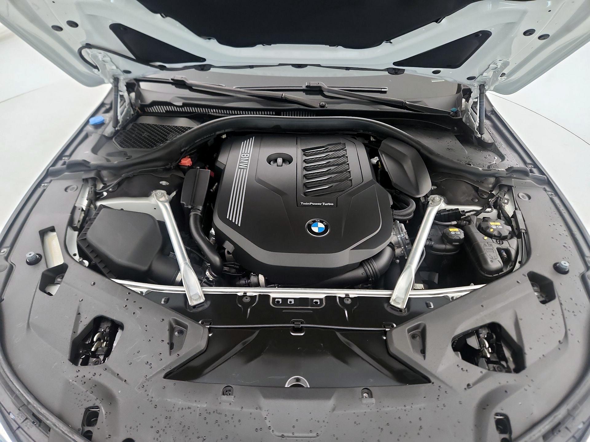 Thumbnail: 2020 BMW 8 Series - 17