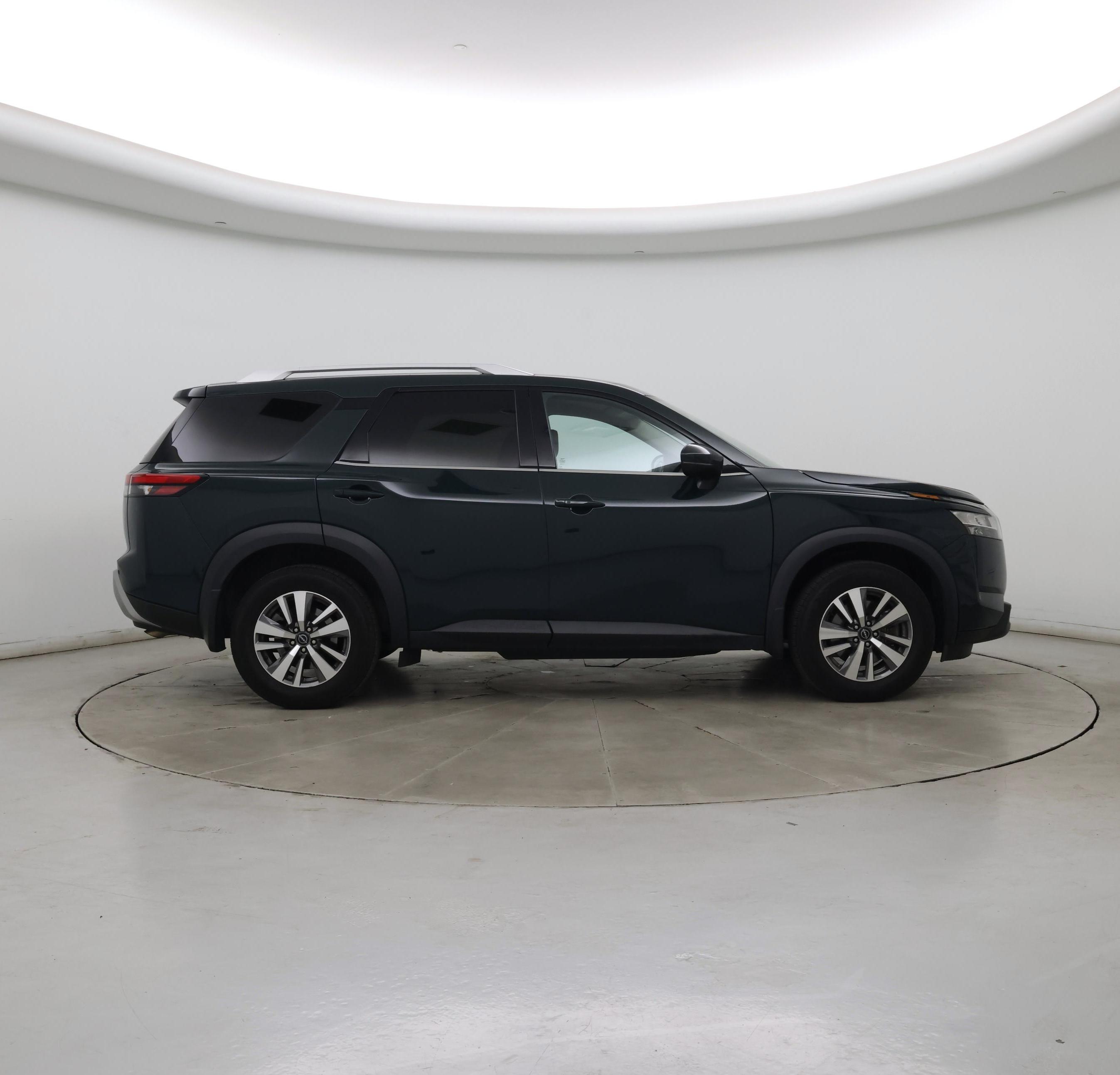 Thumbnail: 2023 Nissan Pathfinder - 7