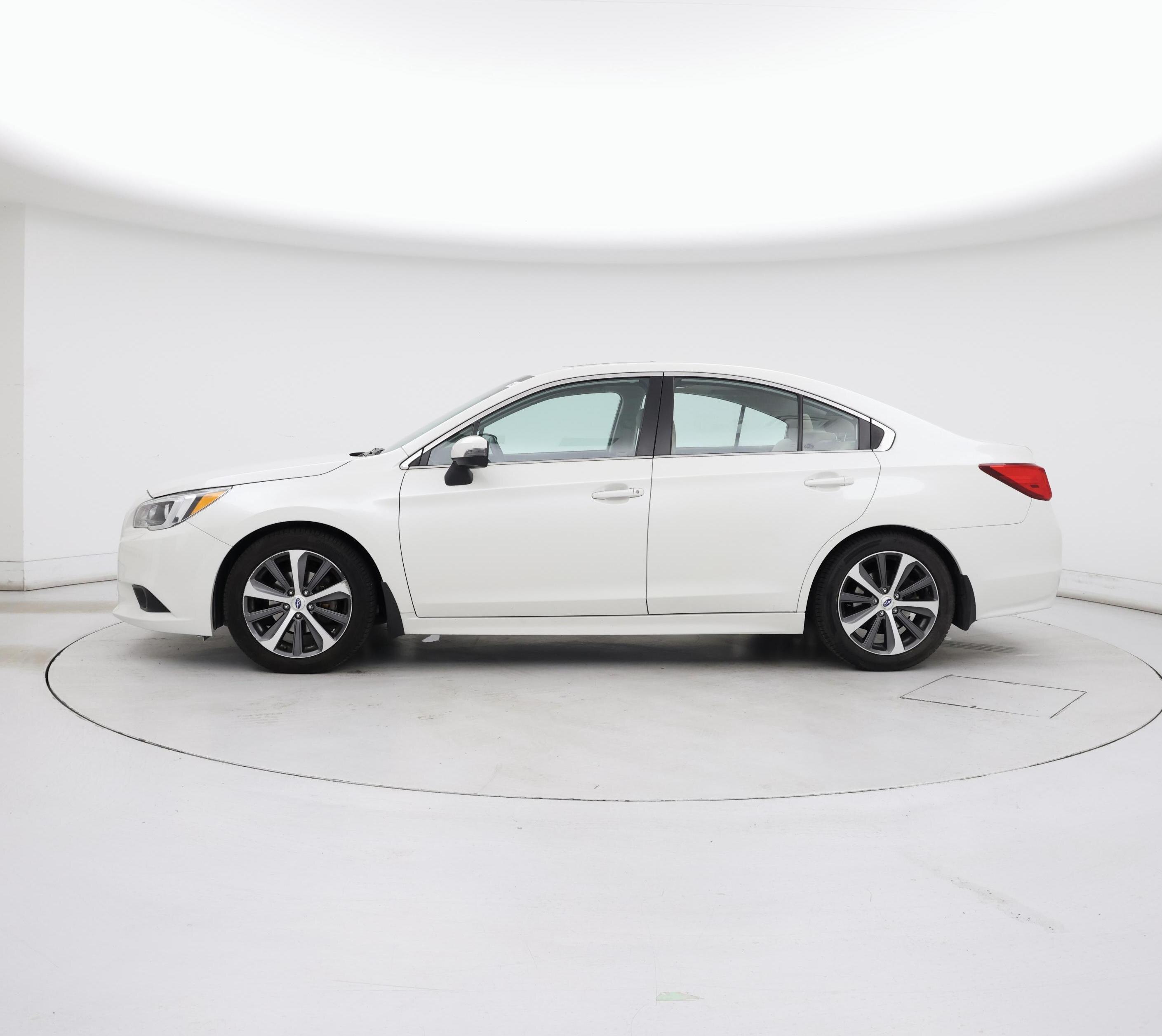 Thumbnail: 2015 Subaru Legacy - 3