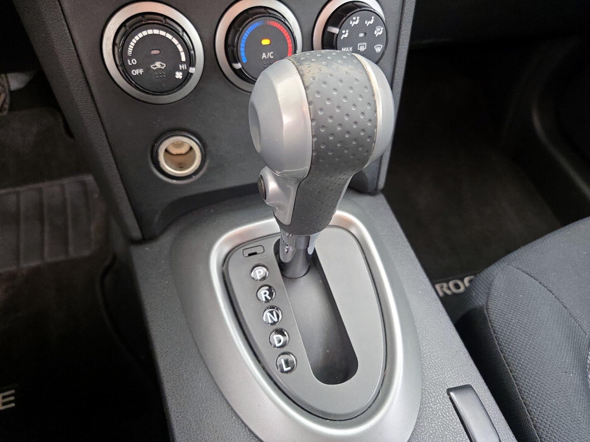 Thumbnail: 2014 Nissan Rogue - 17