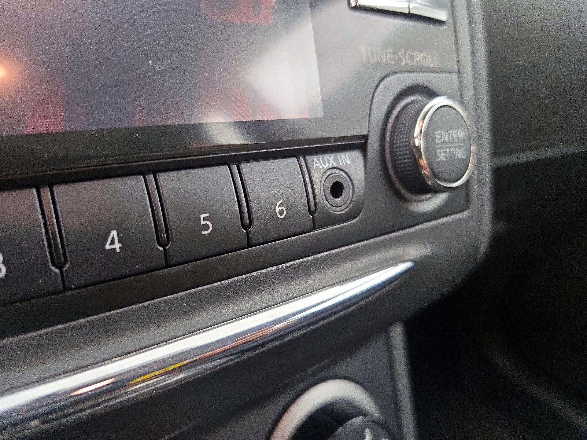 Thumbnail: 2014 Nissan Rogue - 18
