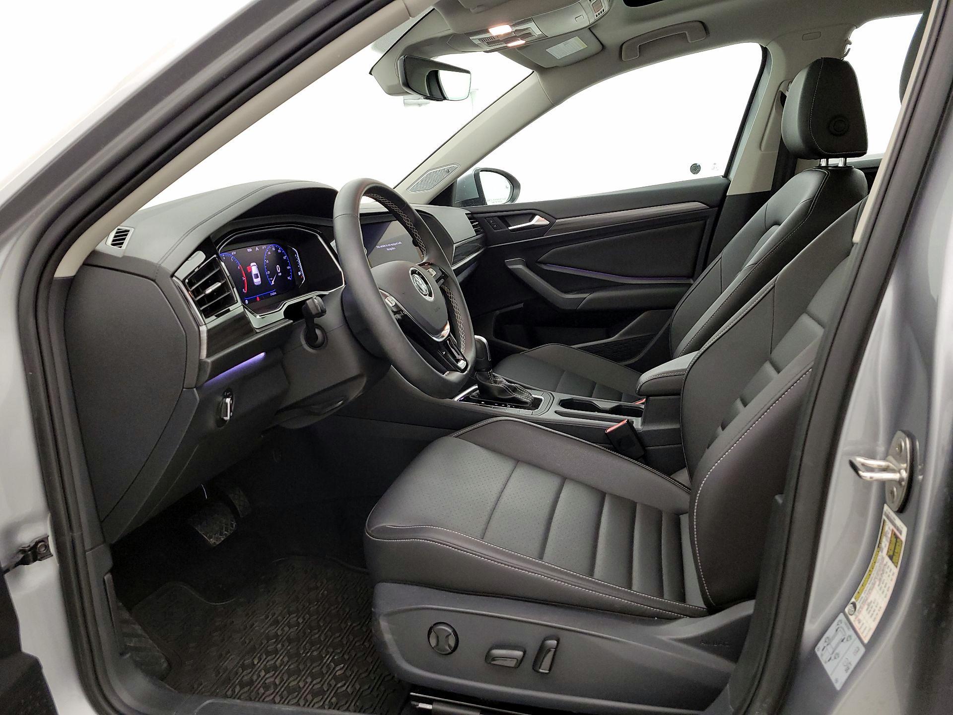 Thumbnail: 2021 Volkswagen Jetta - 11