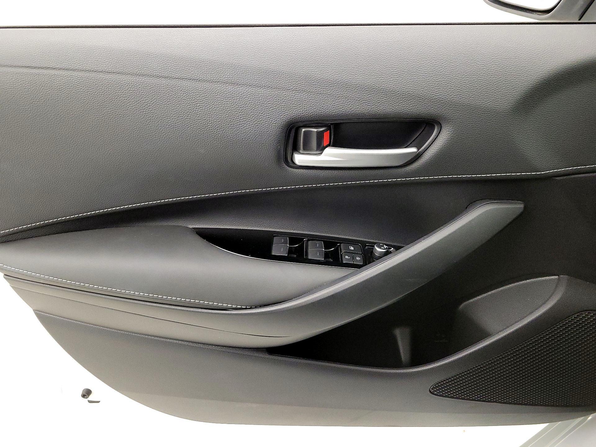 Thumbnail: 2021 Toyota Corolla - 12