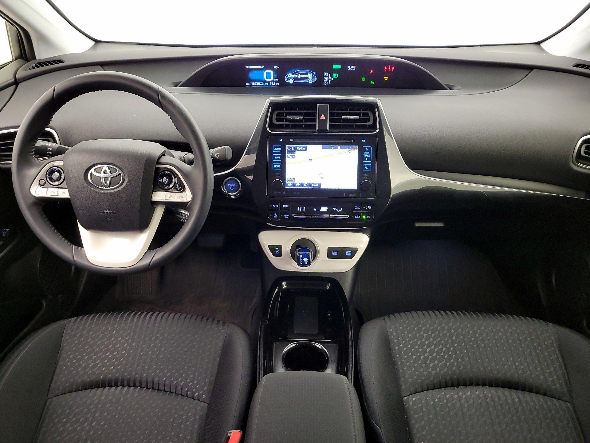 Thumbnail: 2018 Toyota Prius - 9