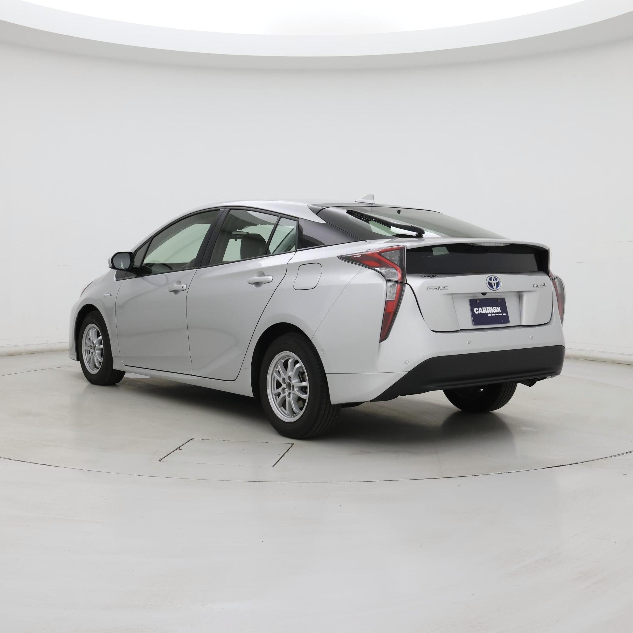 Thumbnail: 2018 Toyota Prius - 2