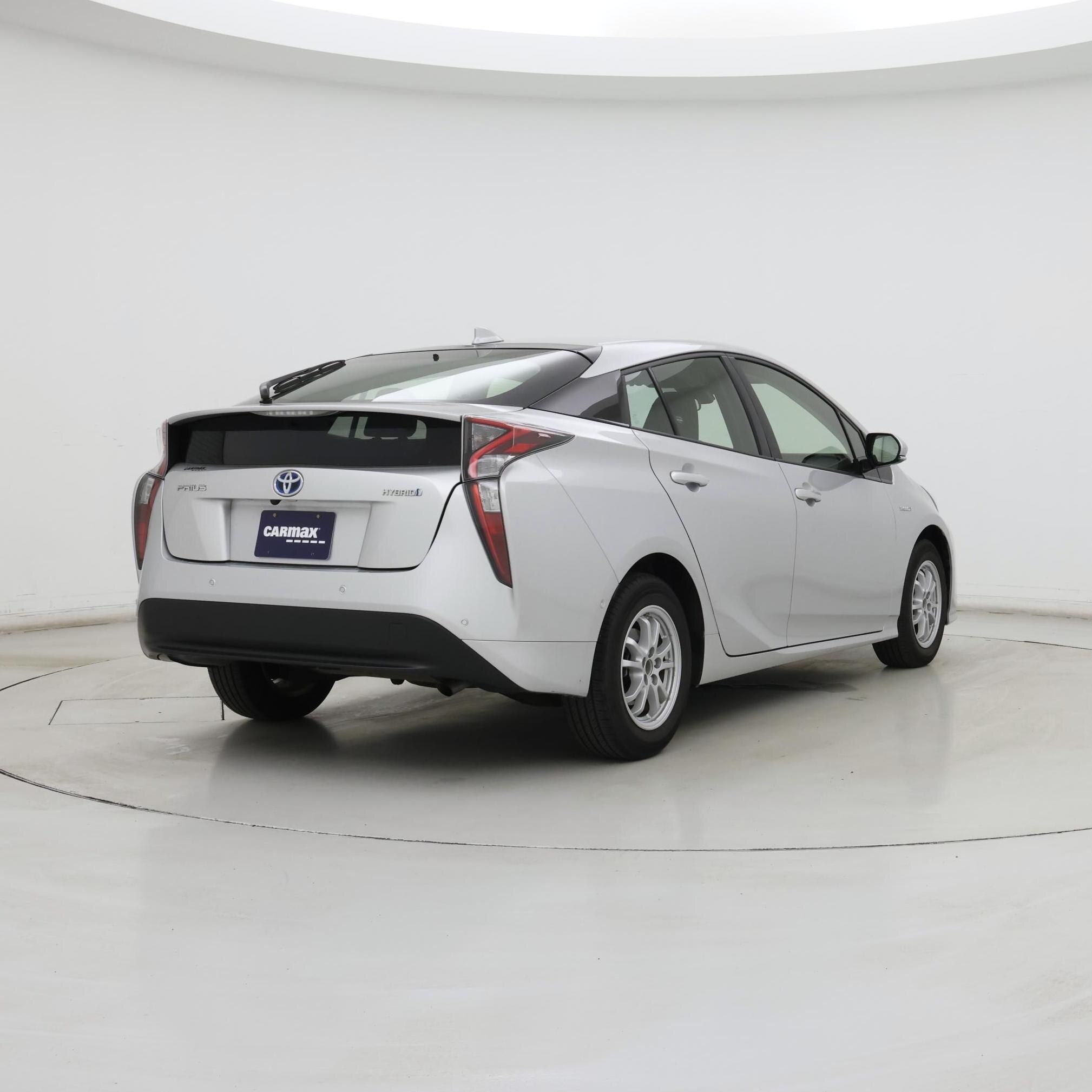 Thumbnail: 2018 Toyota Prius - 8