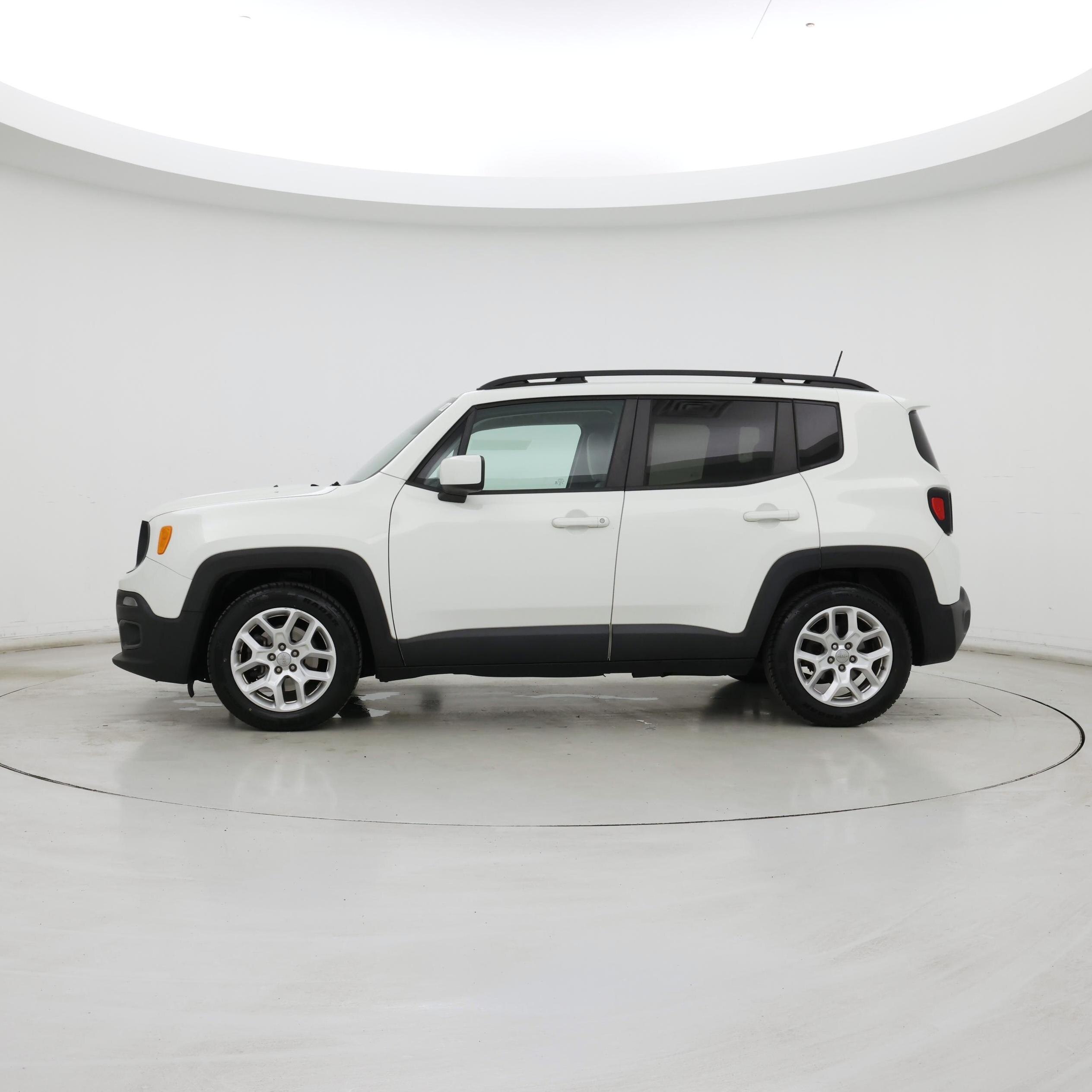 Thumbnail: 2018 Jeep Renegade - 3