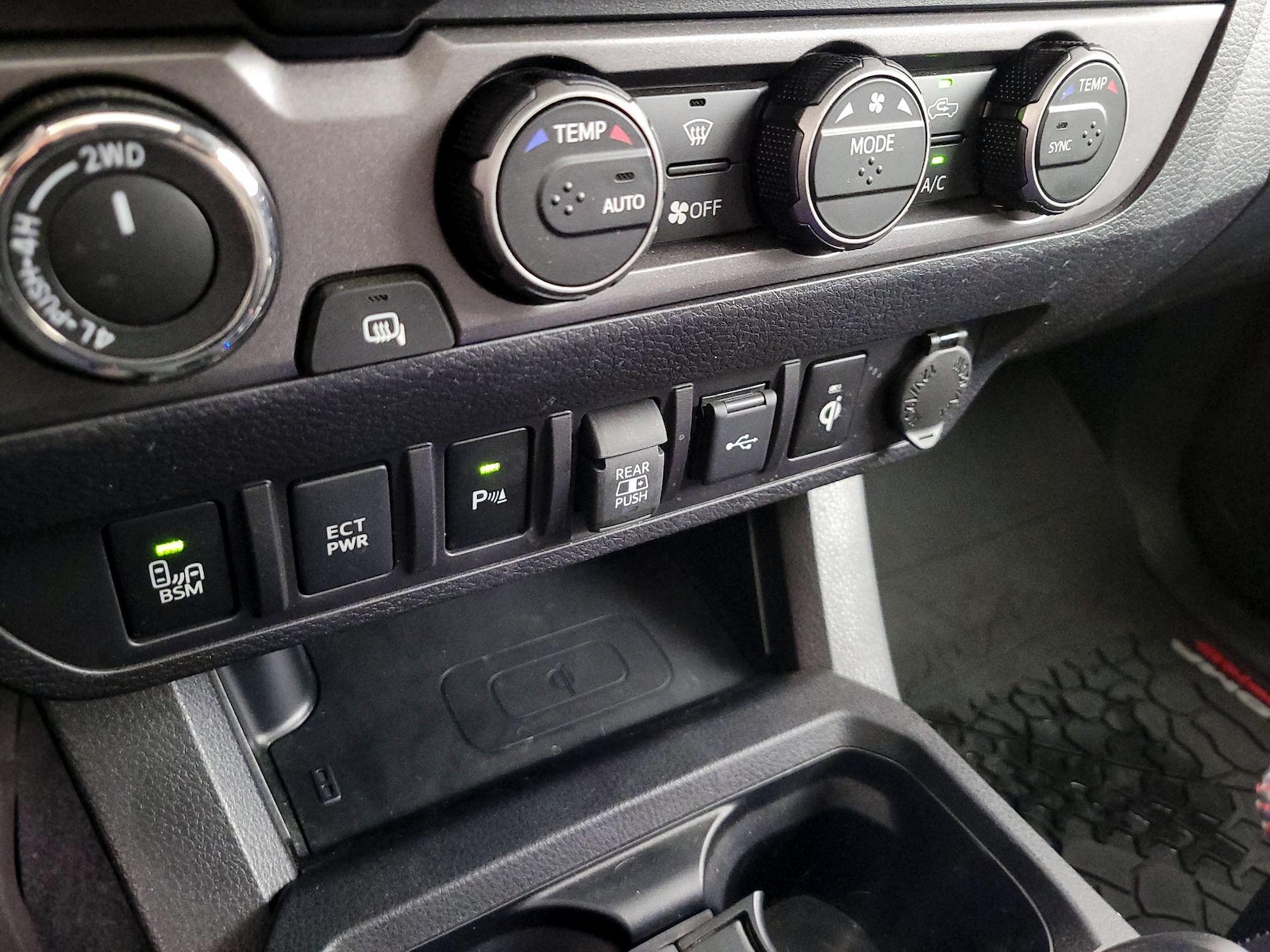 2022 Toyota Tacoma TRD Pro - Photo 20