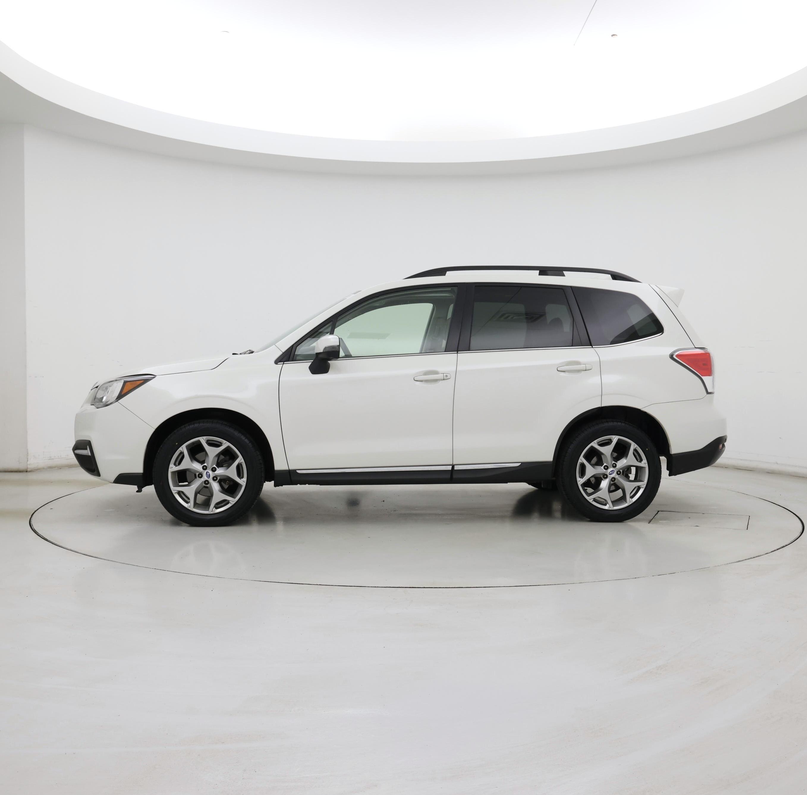Thumbnail: 2017 Subaru Forester - 3