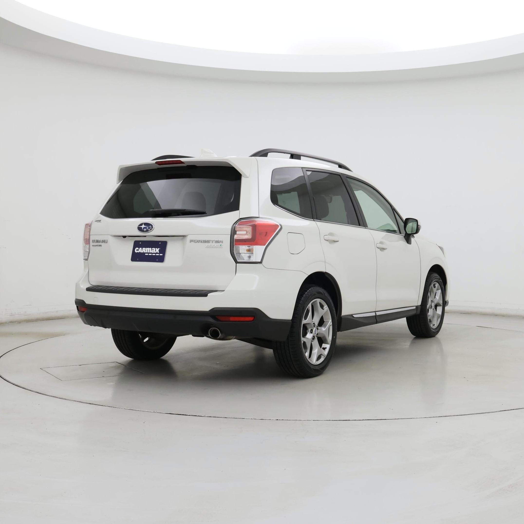 Thumbnail: 2017 Subaru Forester - 8
