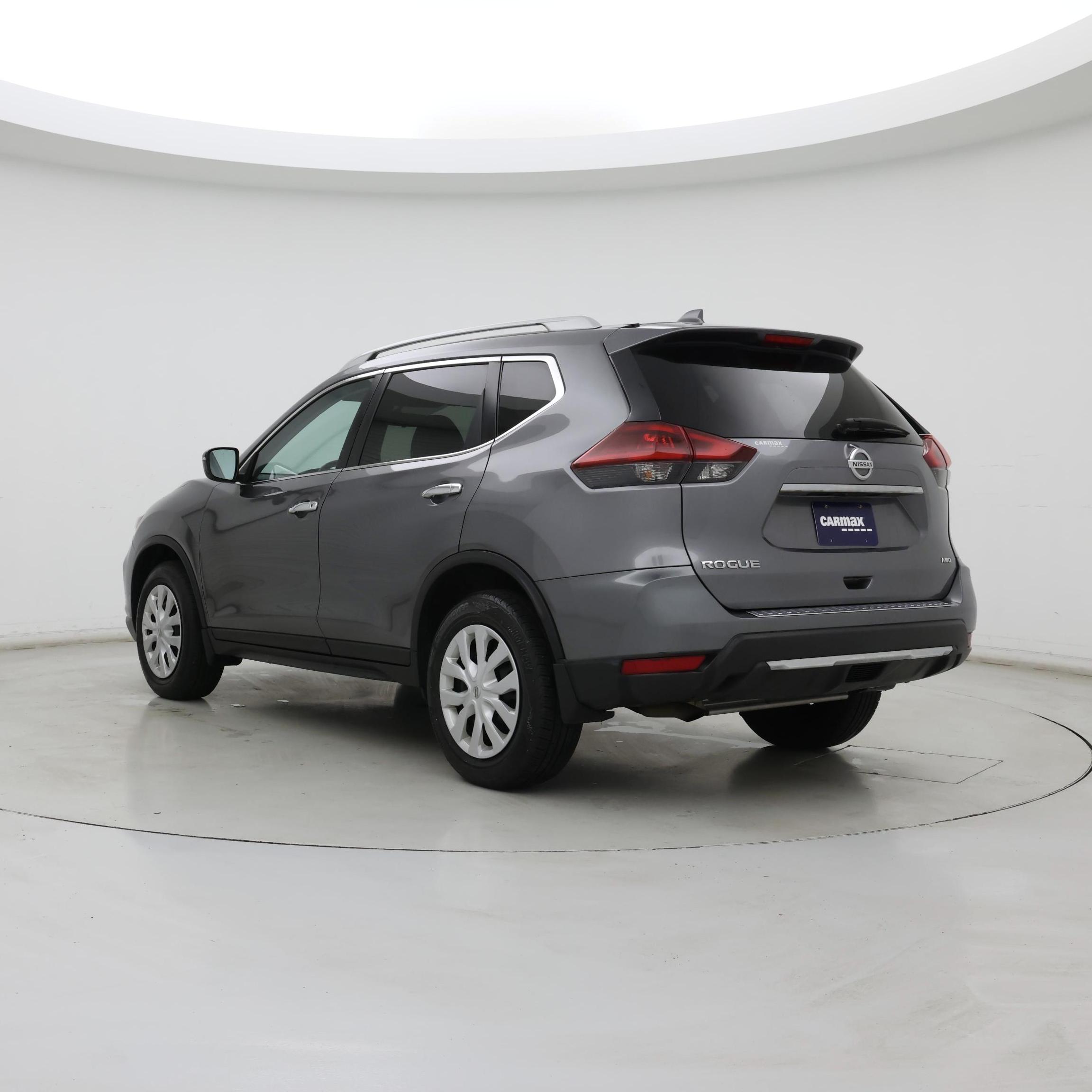 Thumbnail: 2017 Nissan Rogue - 2