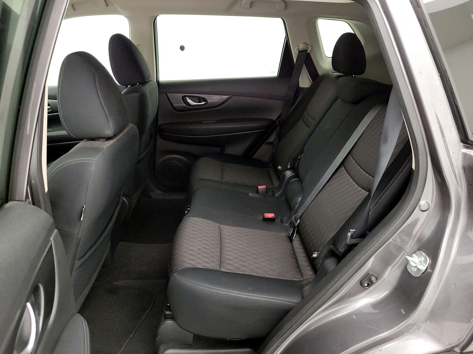 Thumbnail: 2017 Nissan Rogue - 19
