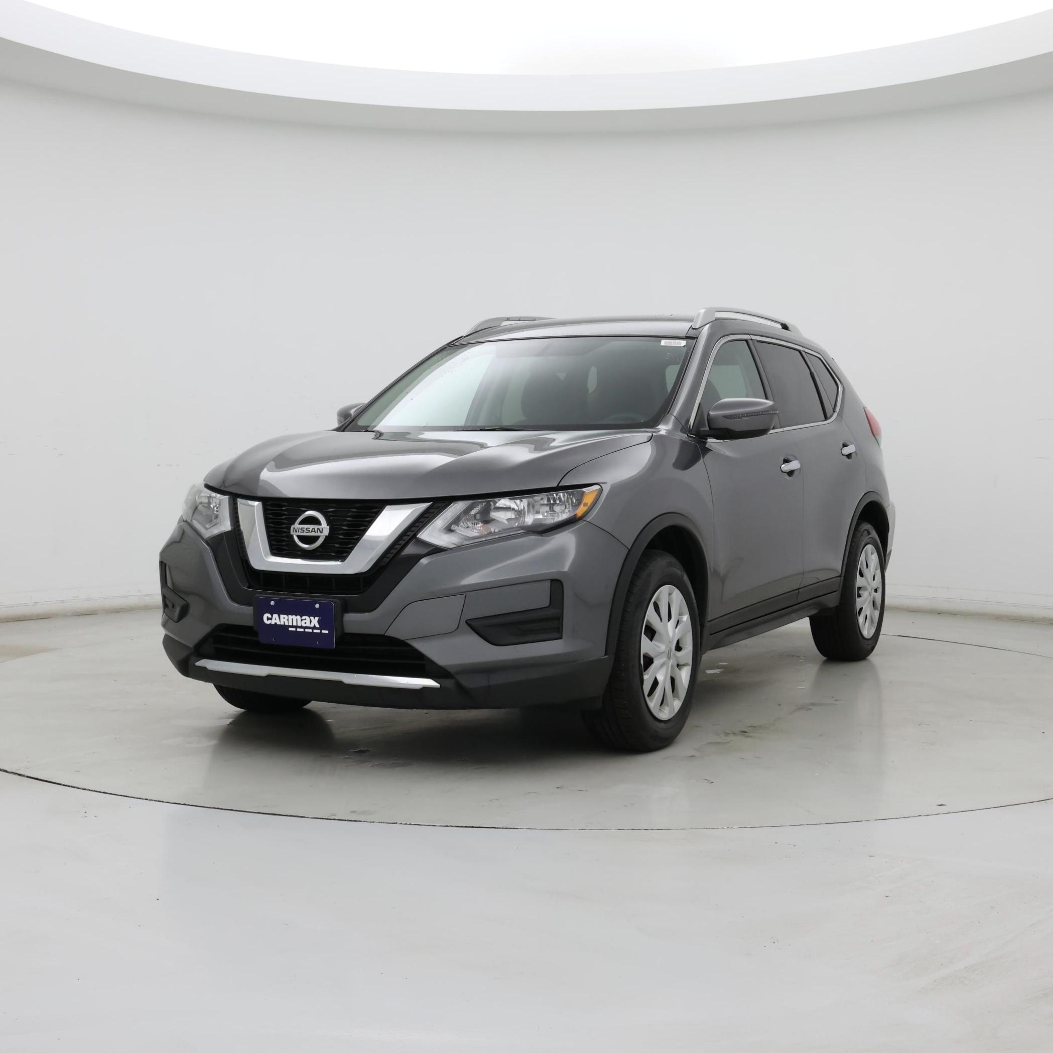 Thumbnail: 2017 Nissan Rogue - 4
