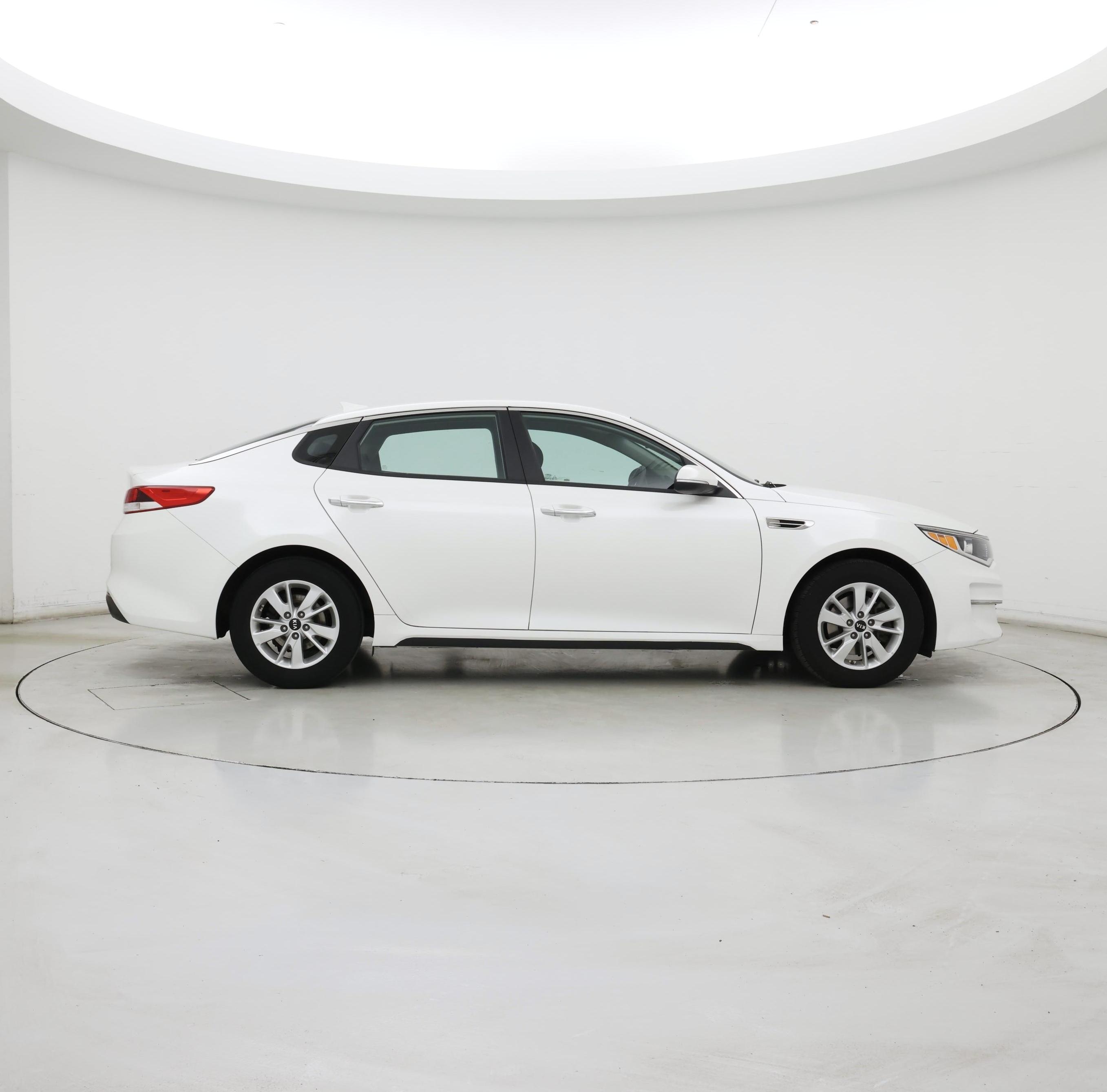 Thumbnail: 2018 Kia Optima - 7