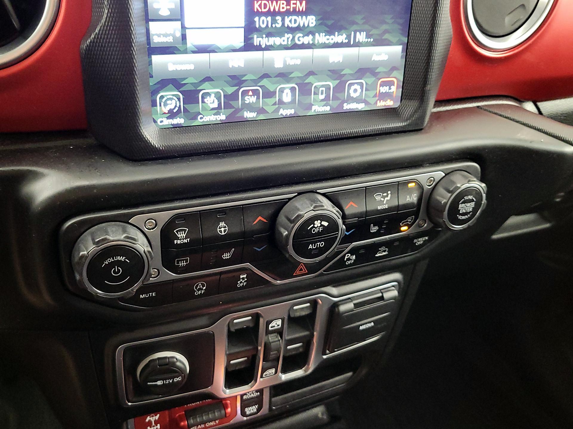 Thumbnail: 2020 Jeep Gladiator - 17