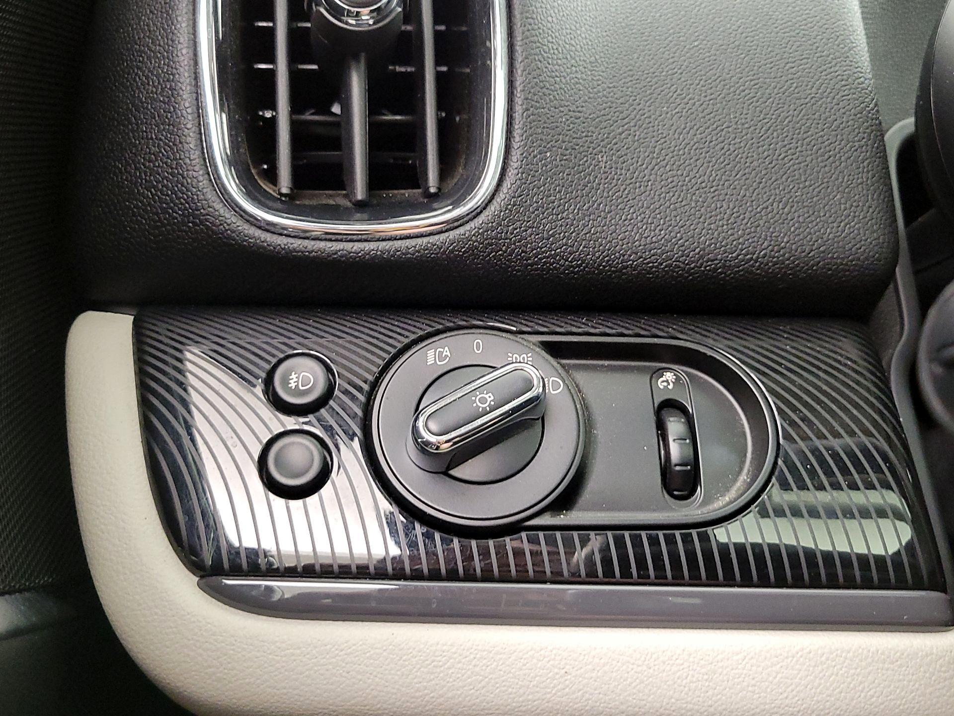 Thumbnail: 2019 MINI Cooper Countryman - 13