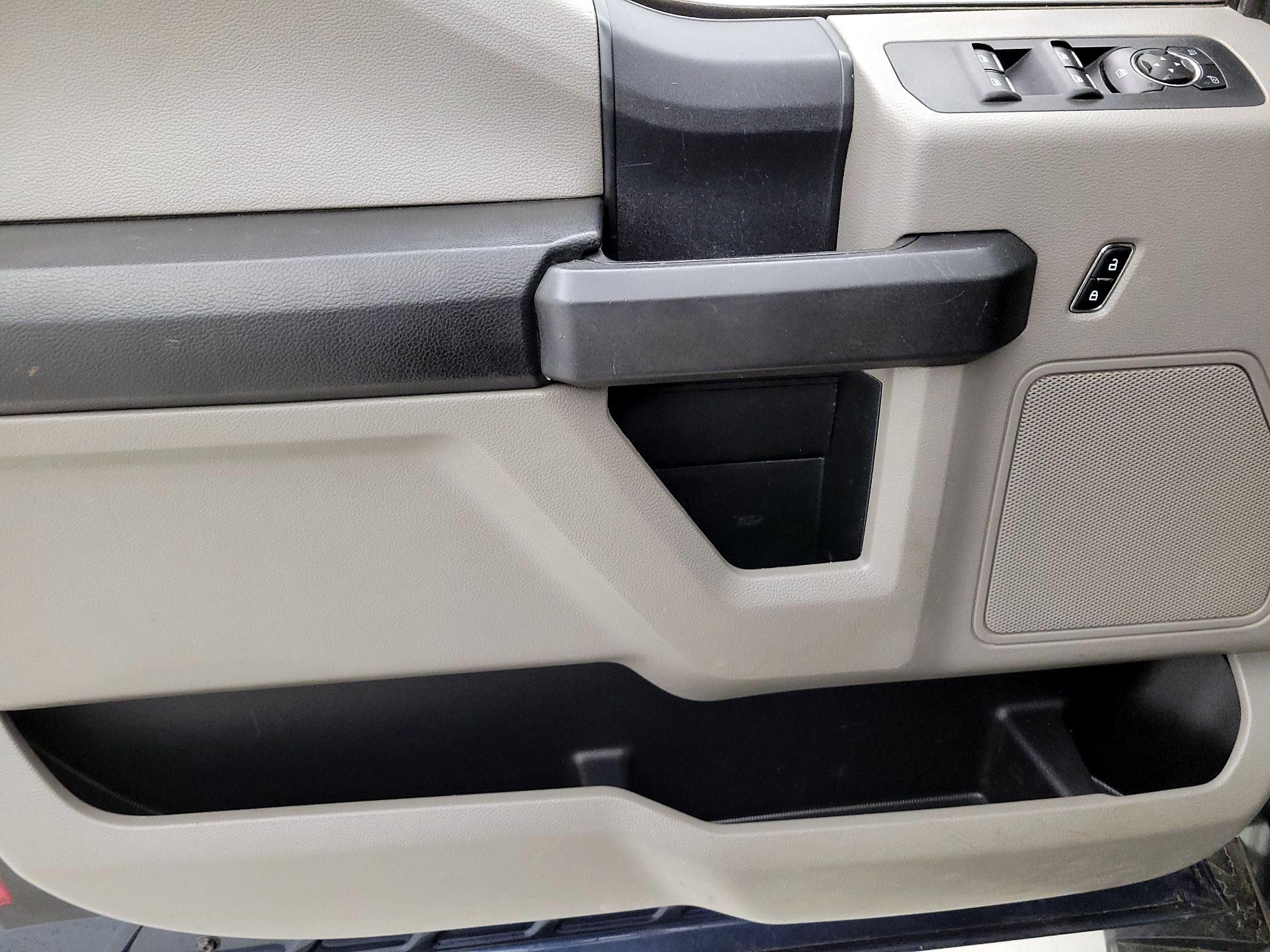 Thumbnail: 2015 Ford F-150 - 12