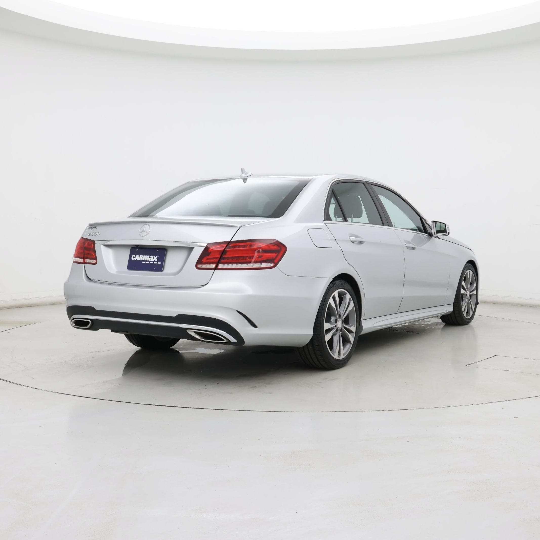 Thumbnail: 2016 Mercedes-Benz E-Class - 8