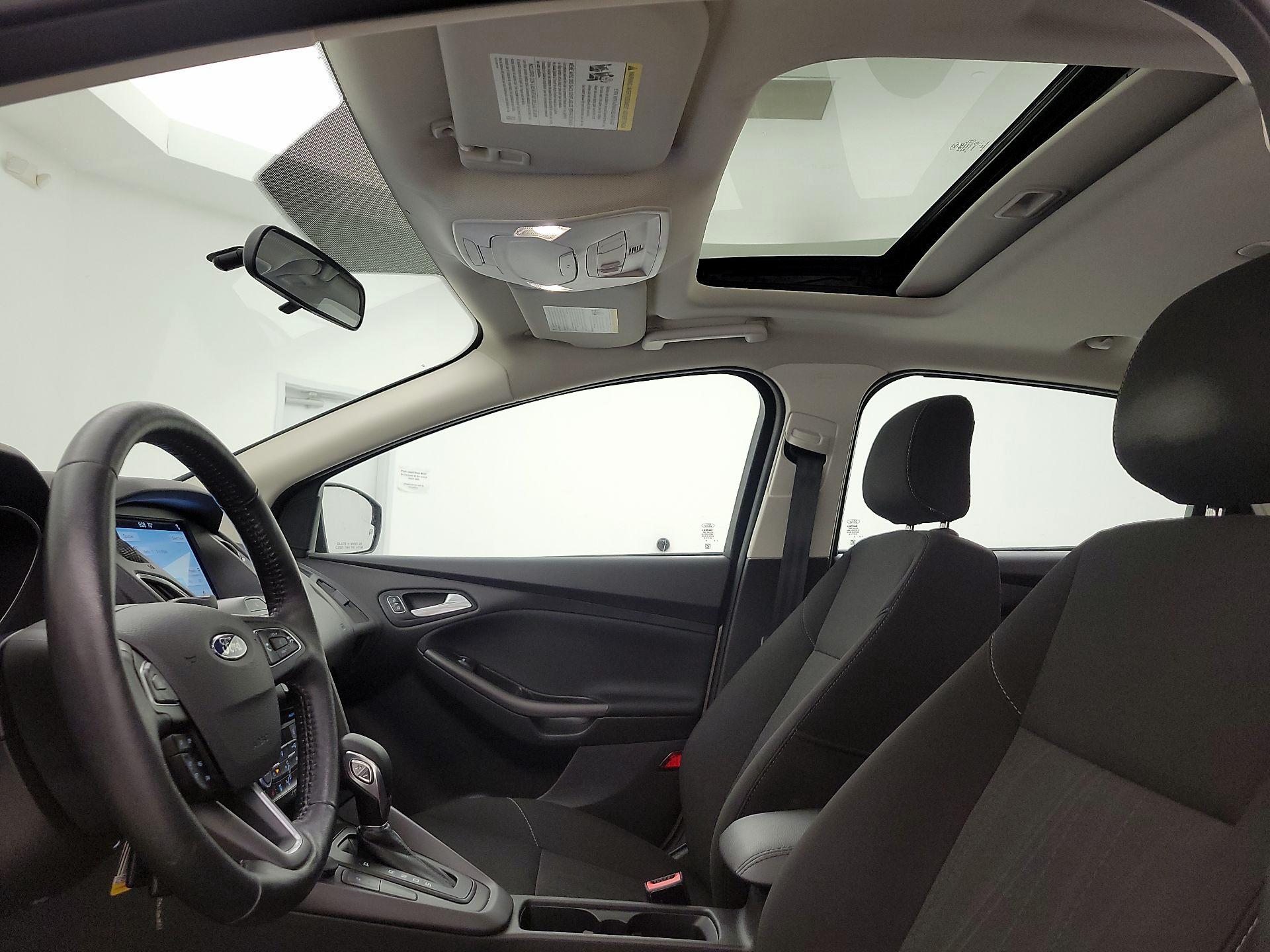 Thumbnail: 2018 Ford Focus - 19