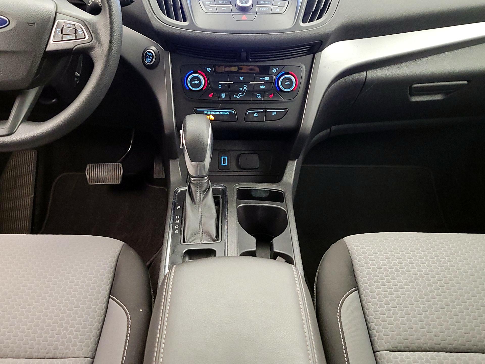 Thumbnail: 2019 Ford Escape - 17