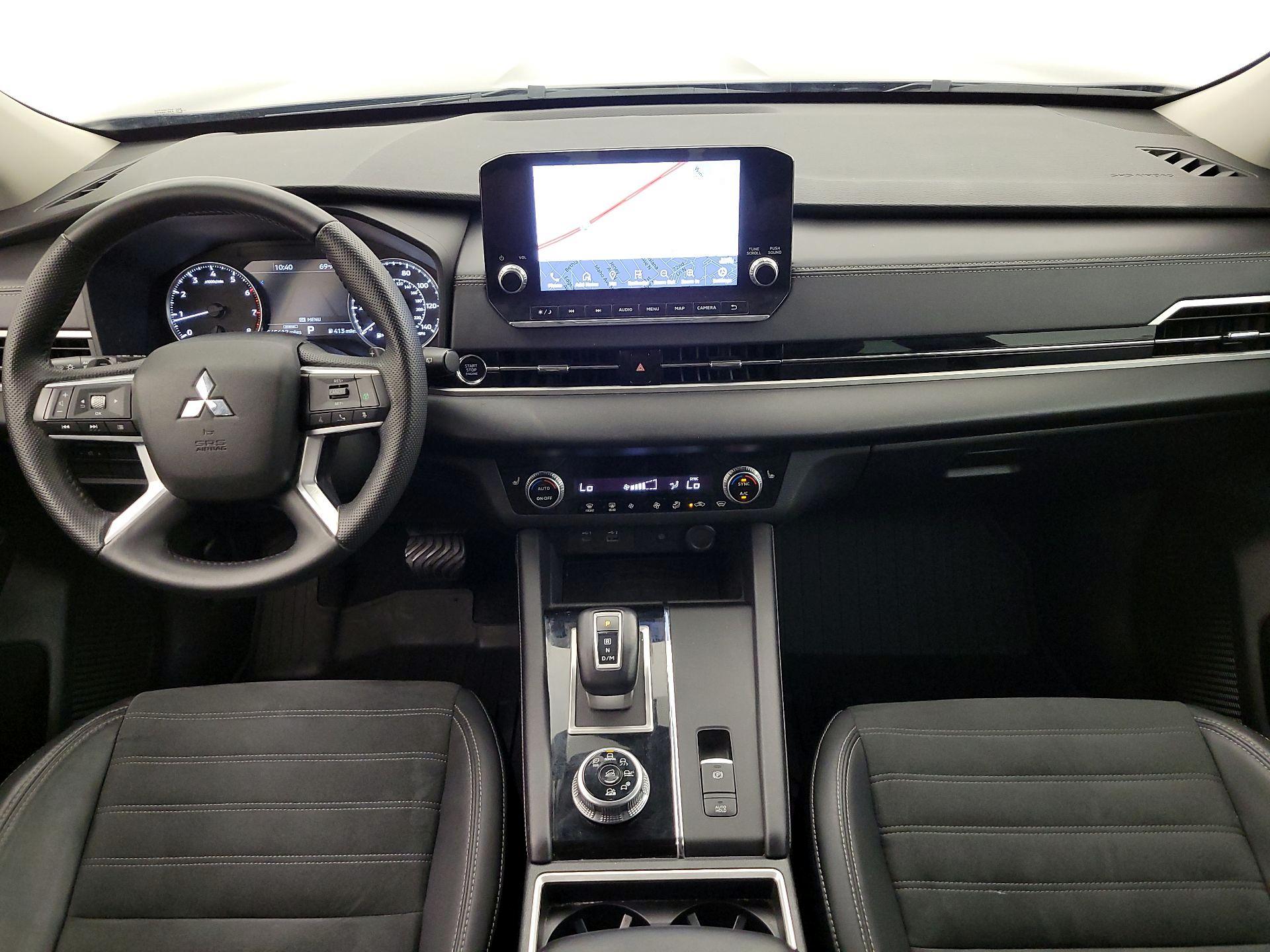 Thumbnail: 2022 Mitsubishi Outlander - 9